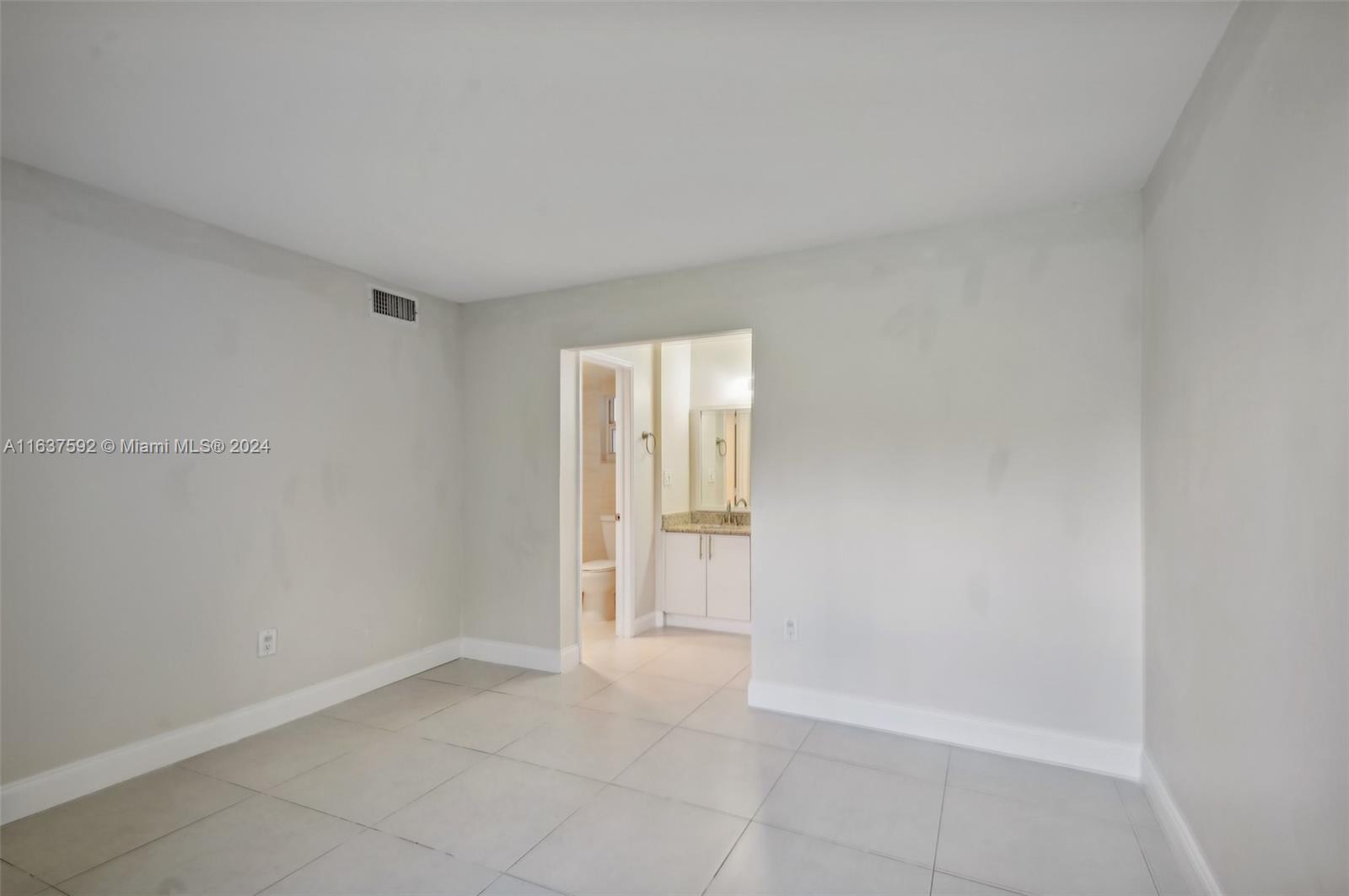 9451 Evergreen Pl # 102