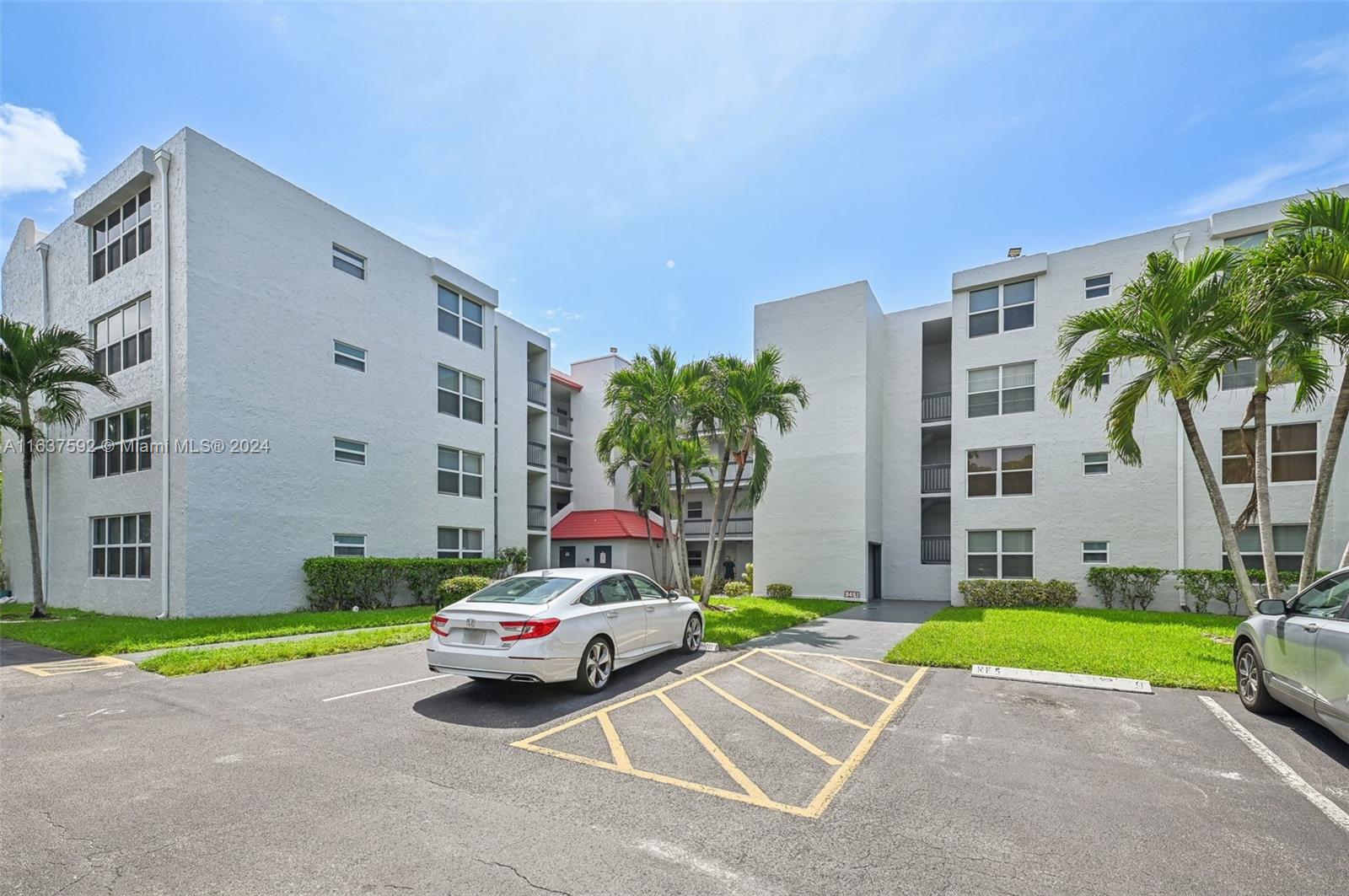 9451 Evergreen Pl # 102