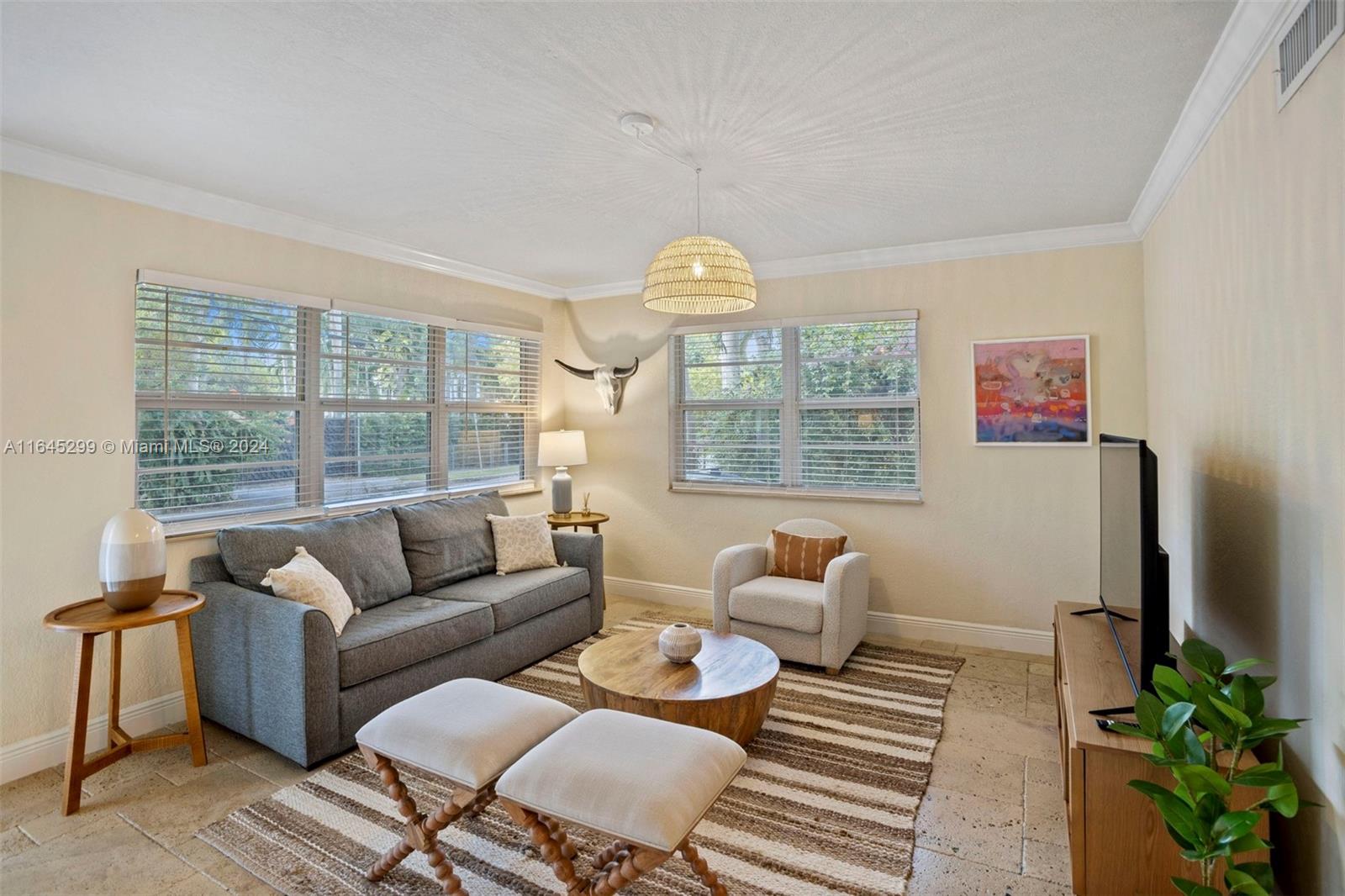 1800 Meridian Ave # 5