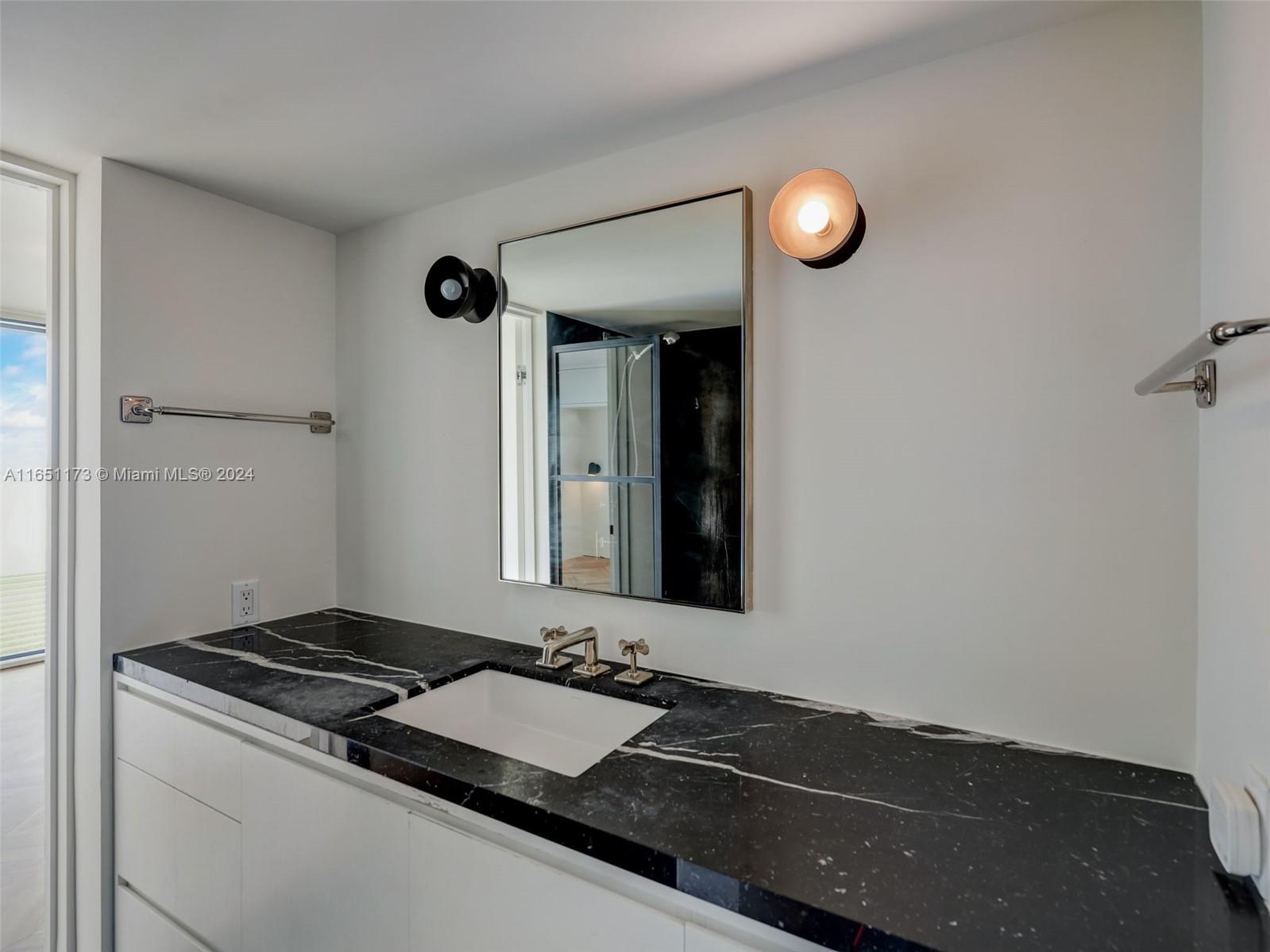 720 Coral Way # 14P