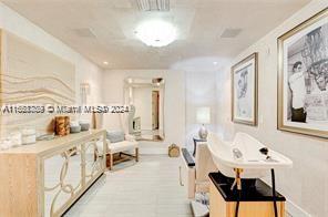 125 Ocean Dr # F0203