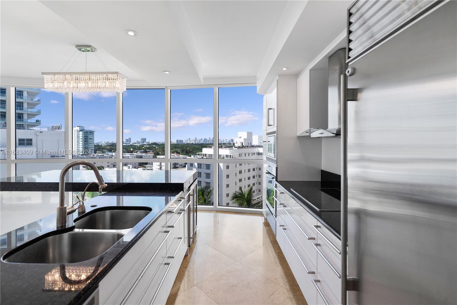 3801 Collins Ave # 901