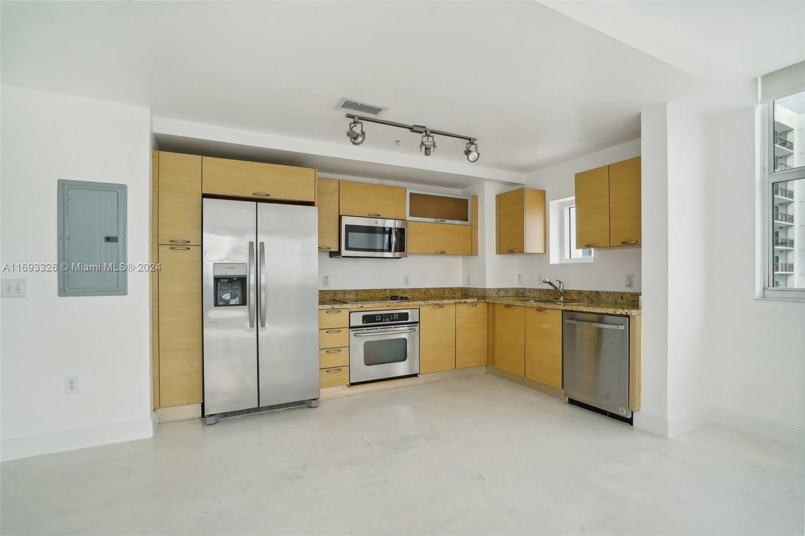 3180 SW 22nd Ter # 1201