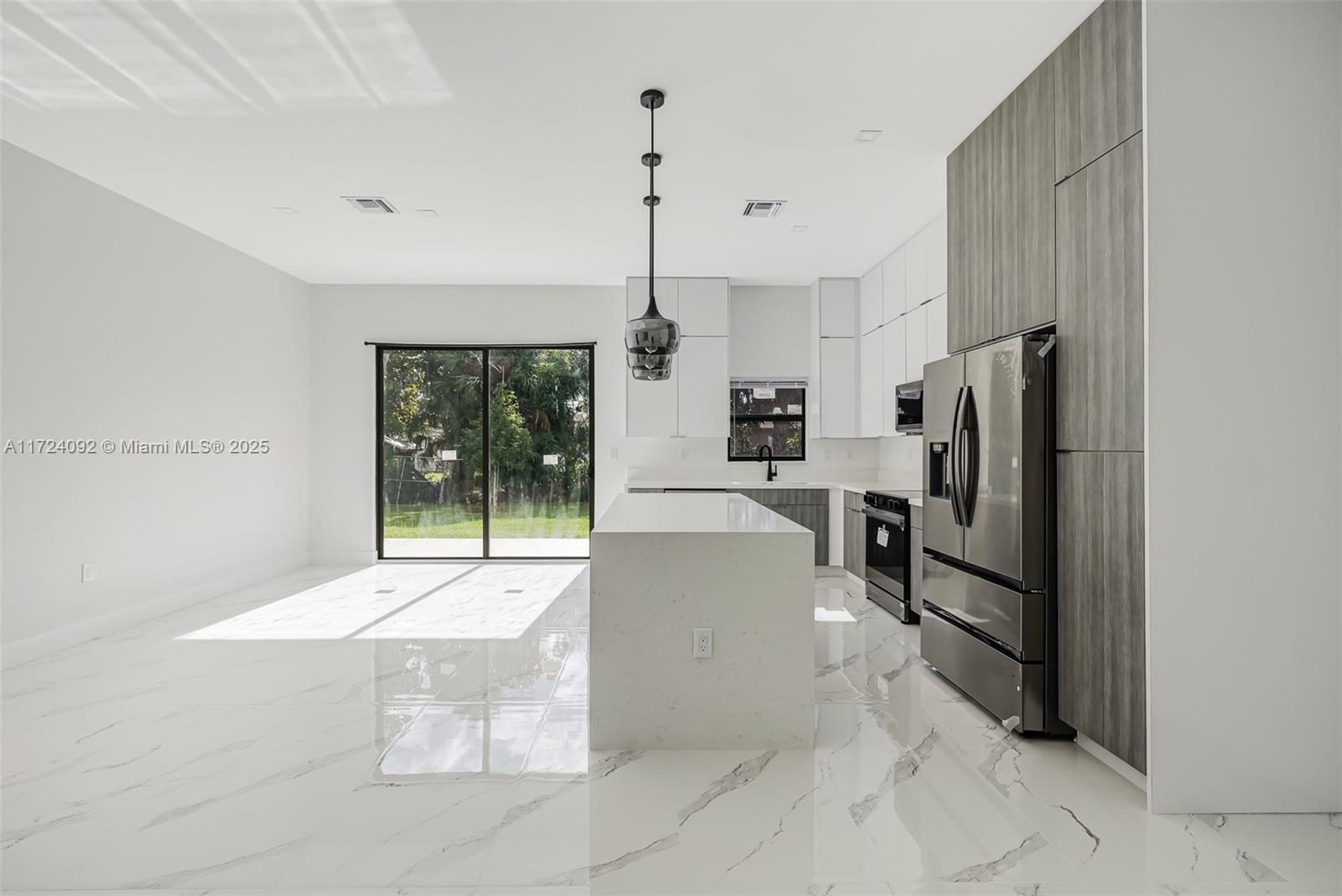1920 NW 9th St