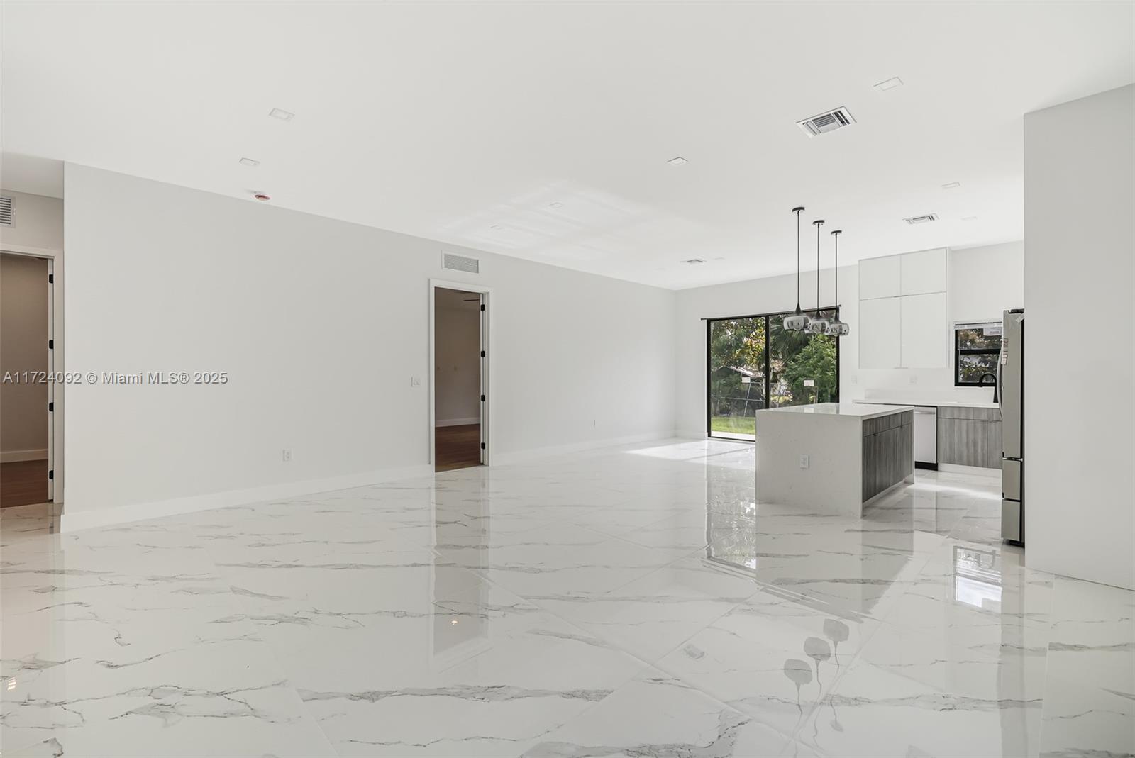1920 NW 9th St