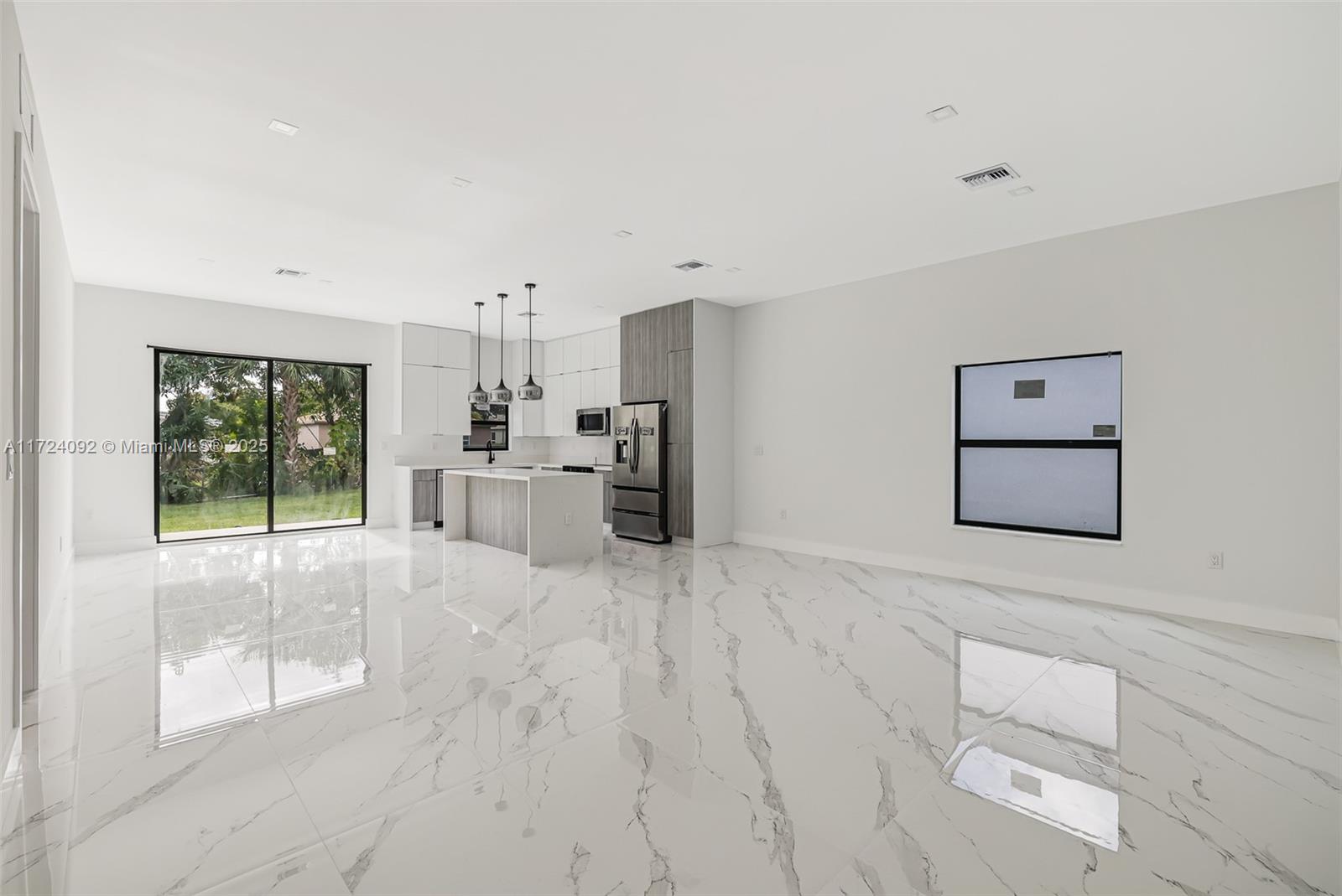 1920 NW 9th St