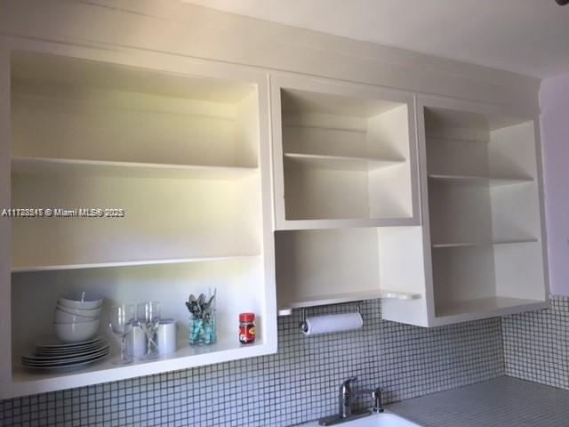 1610 Michigan Ave # 3