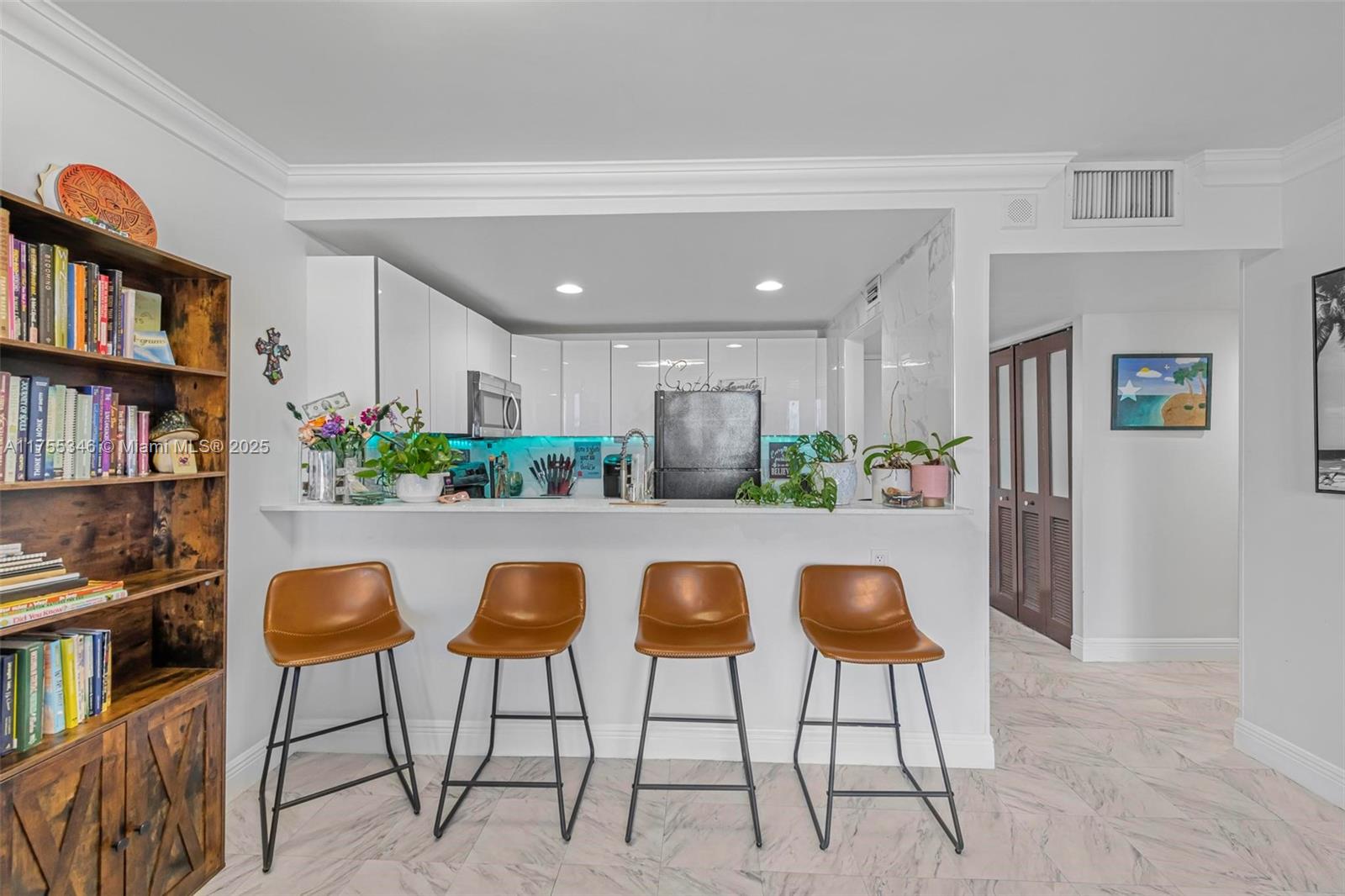 401 Ocean Dr # 602