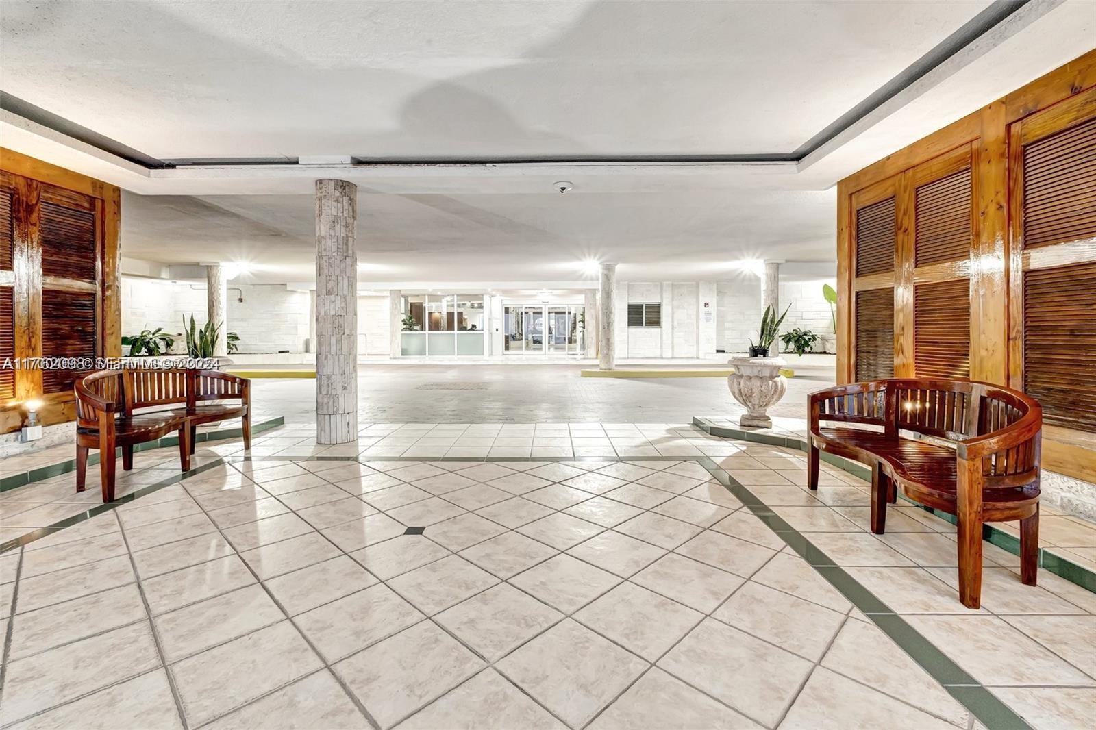 2655 Collins Ave # 1906