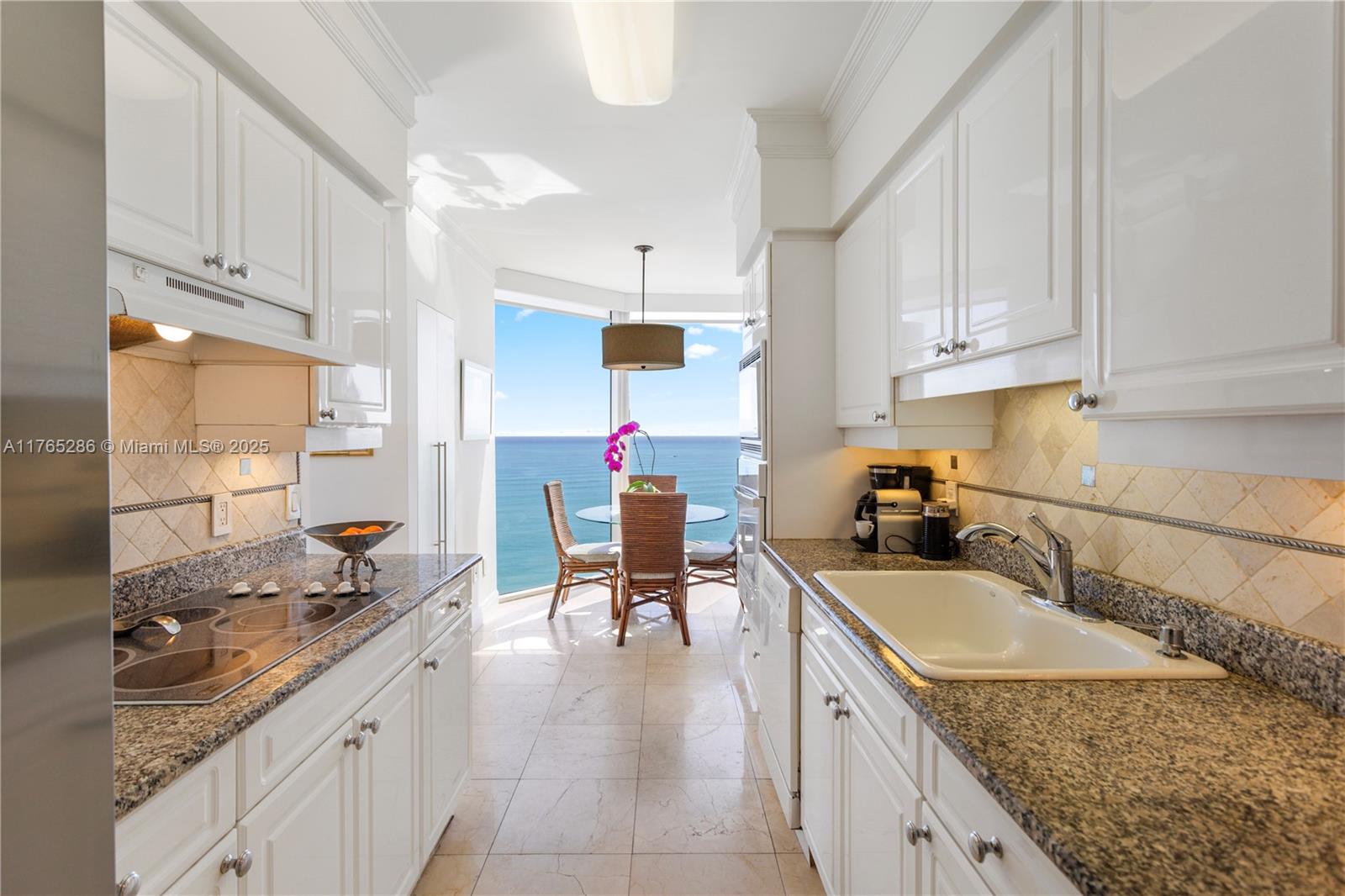 4775 Collins Ave # 2101