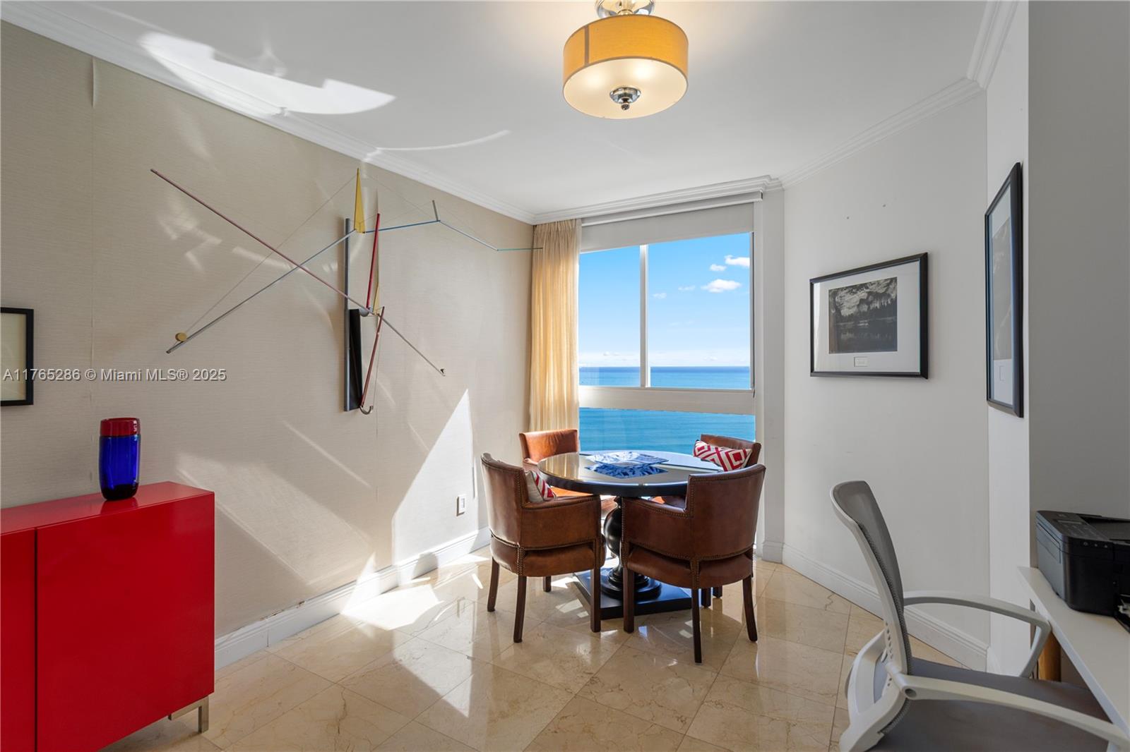 4775 Collins Ave # 2101