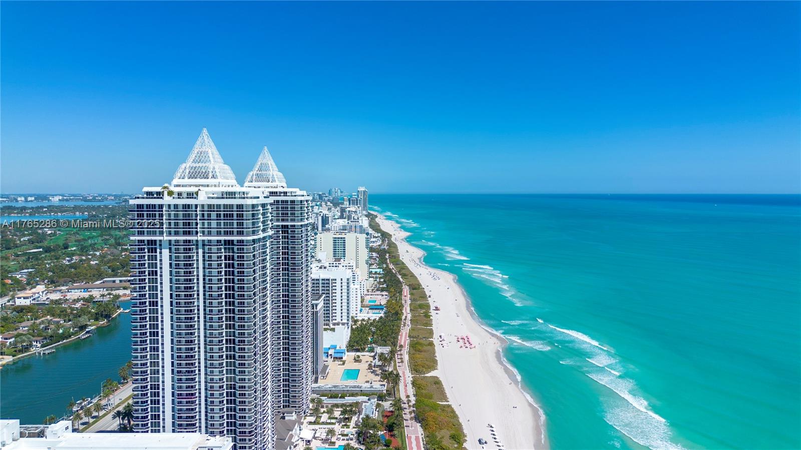 4775 Collins Ave # 2101