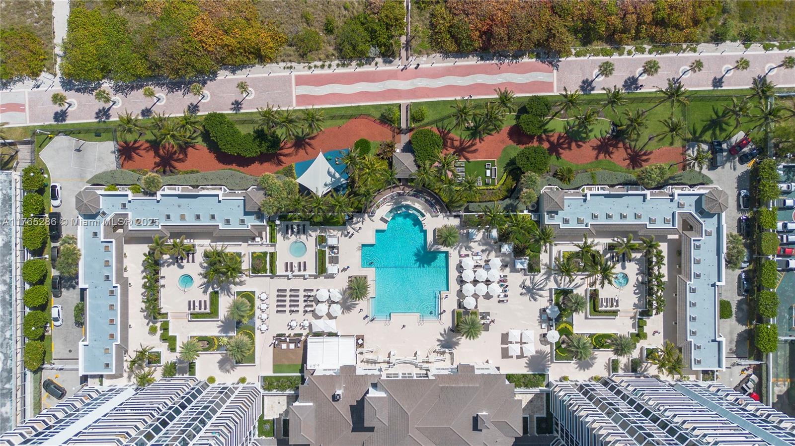 4775 Collins Ave # 2101