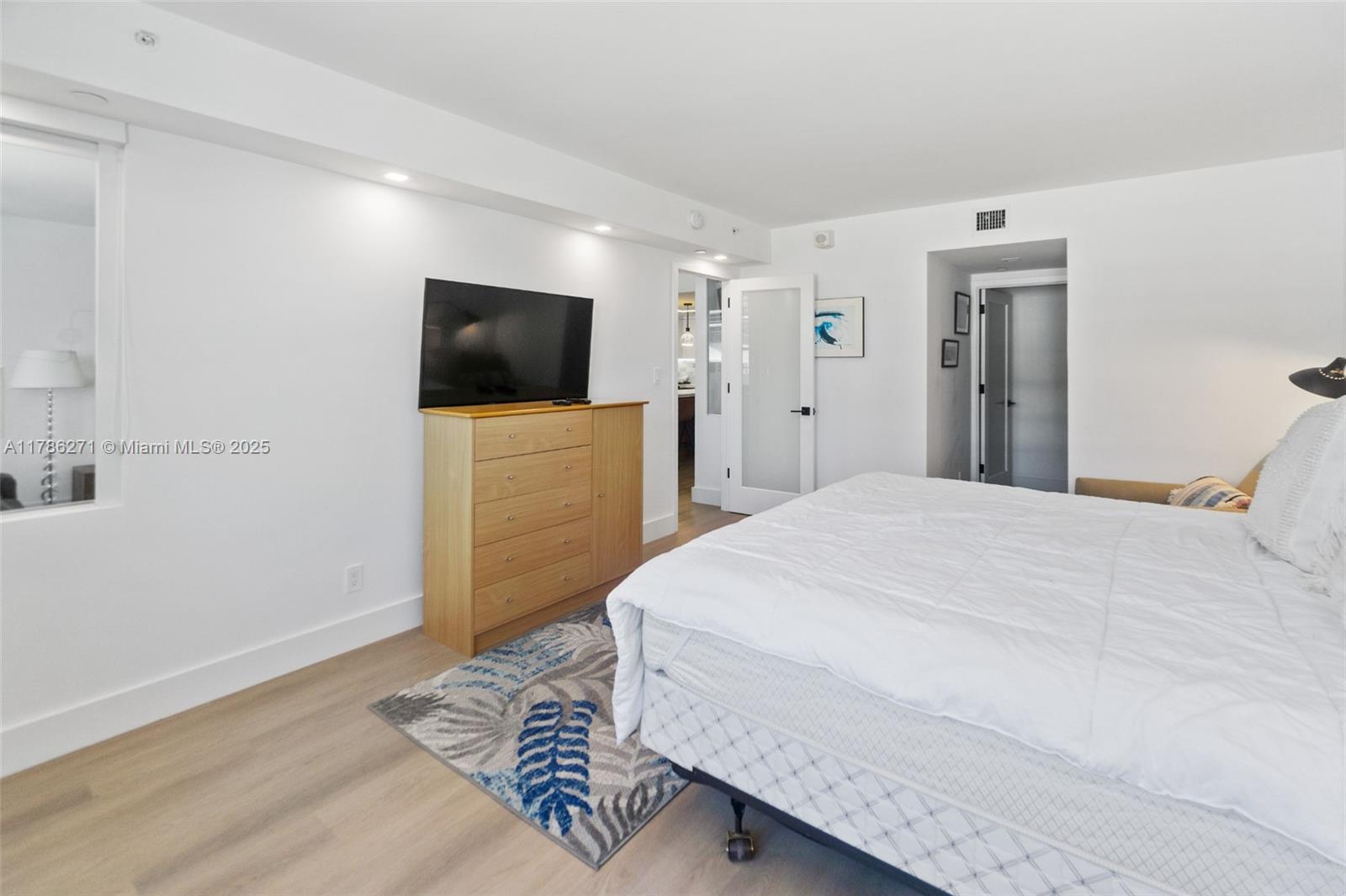 100 Lincoln Rd # 908