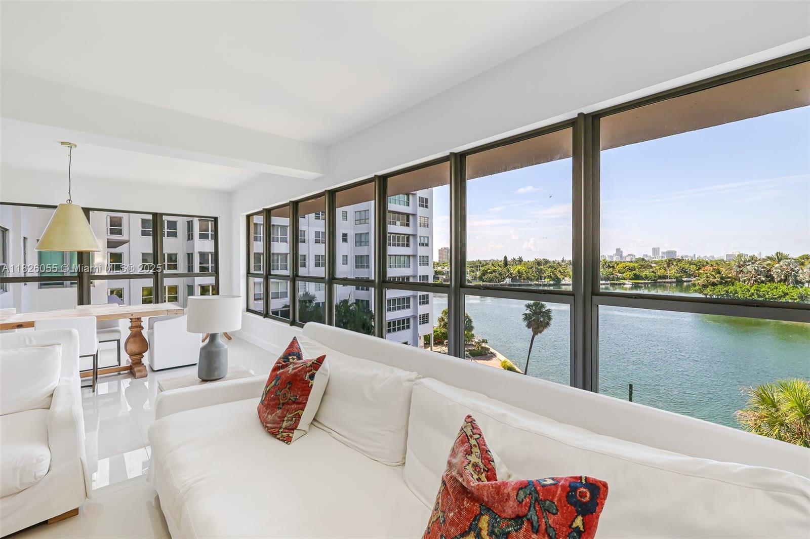 9102 W Bay Harbor Dr # D Unit: 5-D
