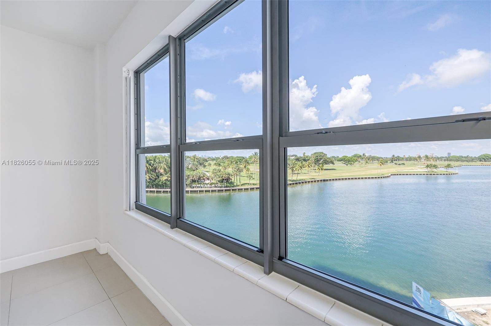 9102 W Bay Harbor Dr # D Unit: 5-D
