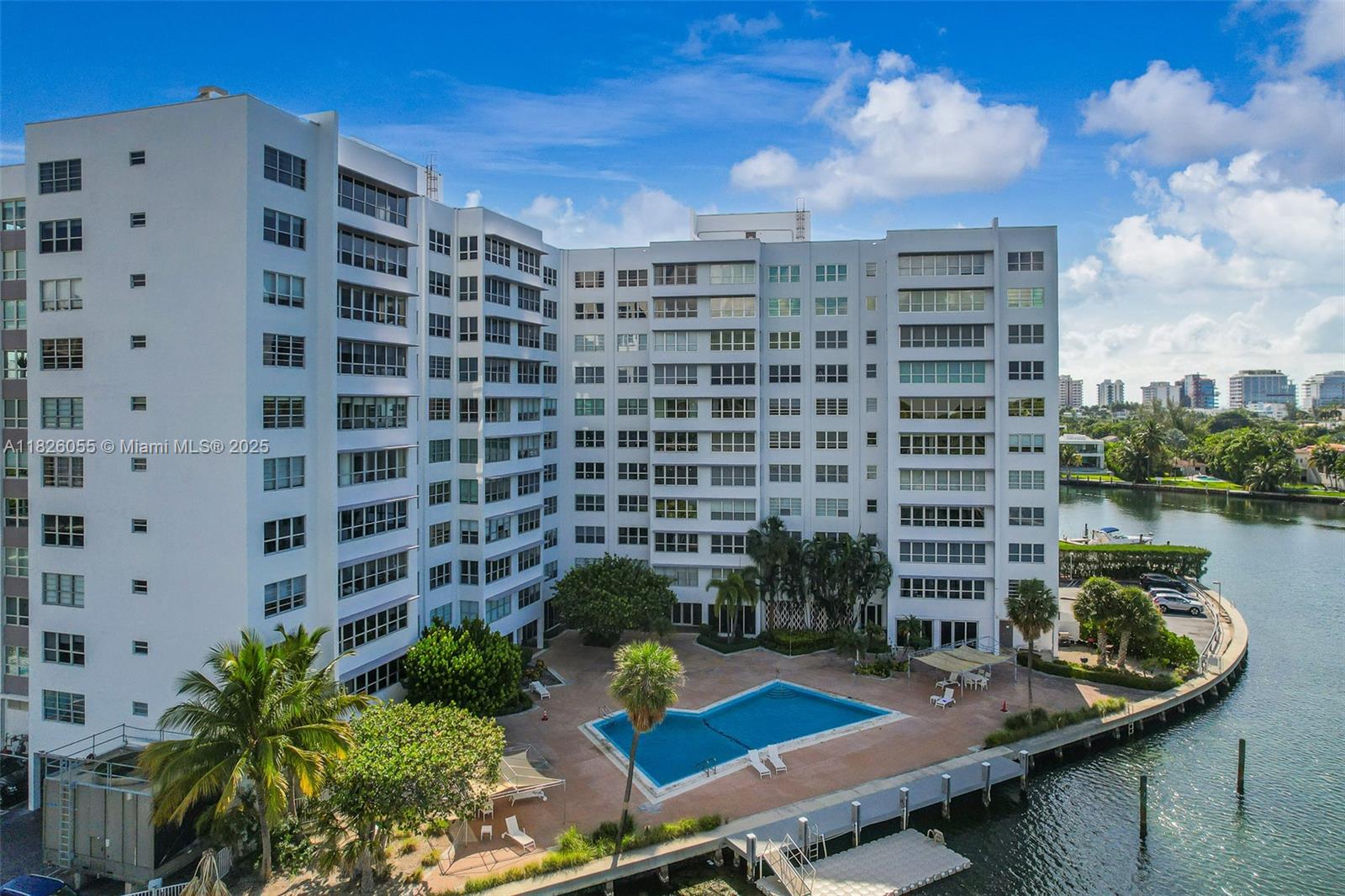 9102 W Bay Harbor Dr # D Unit: 5-D