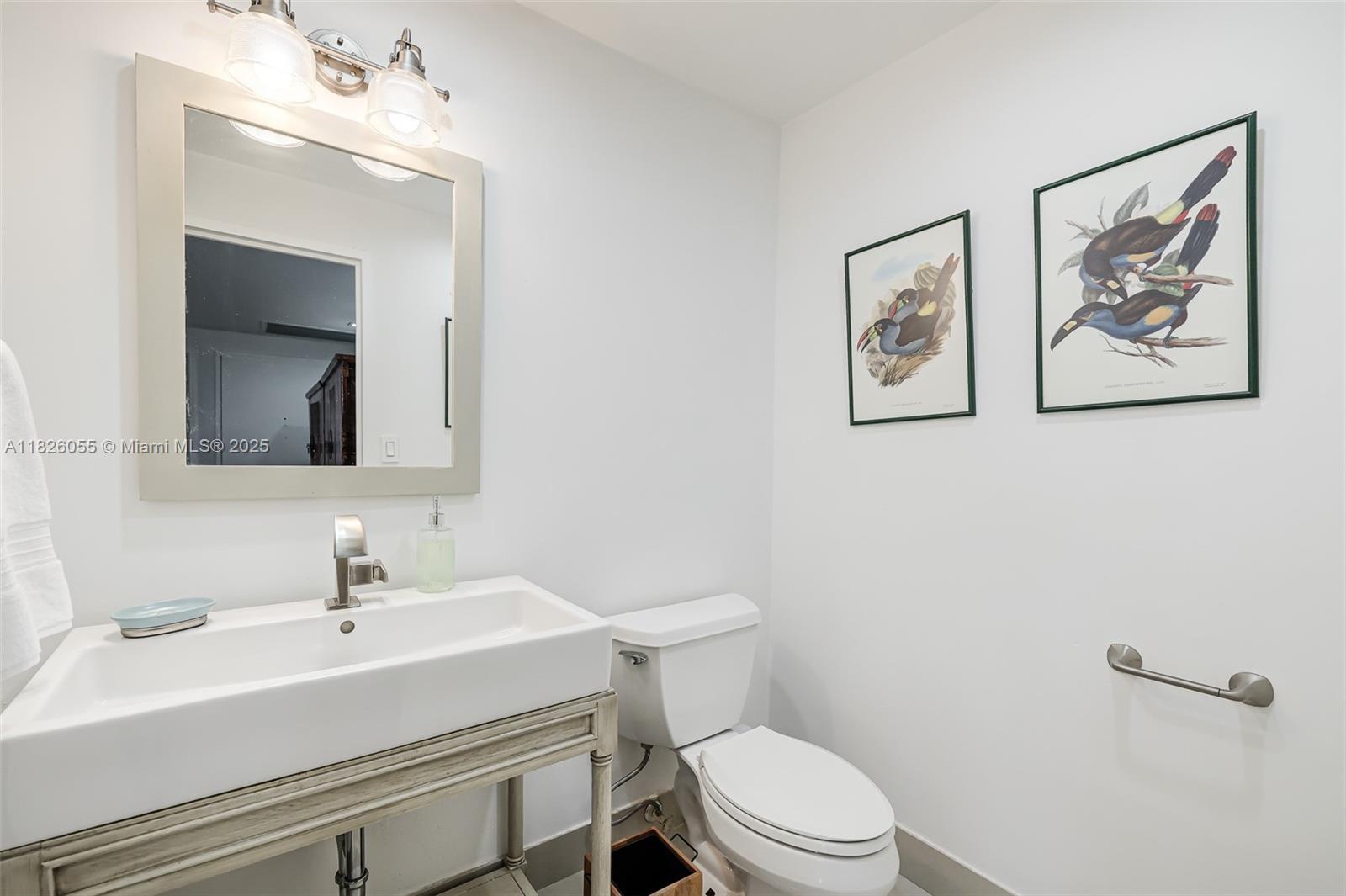 9102 W Bay Harbor Dr # D Unit: 5-D