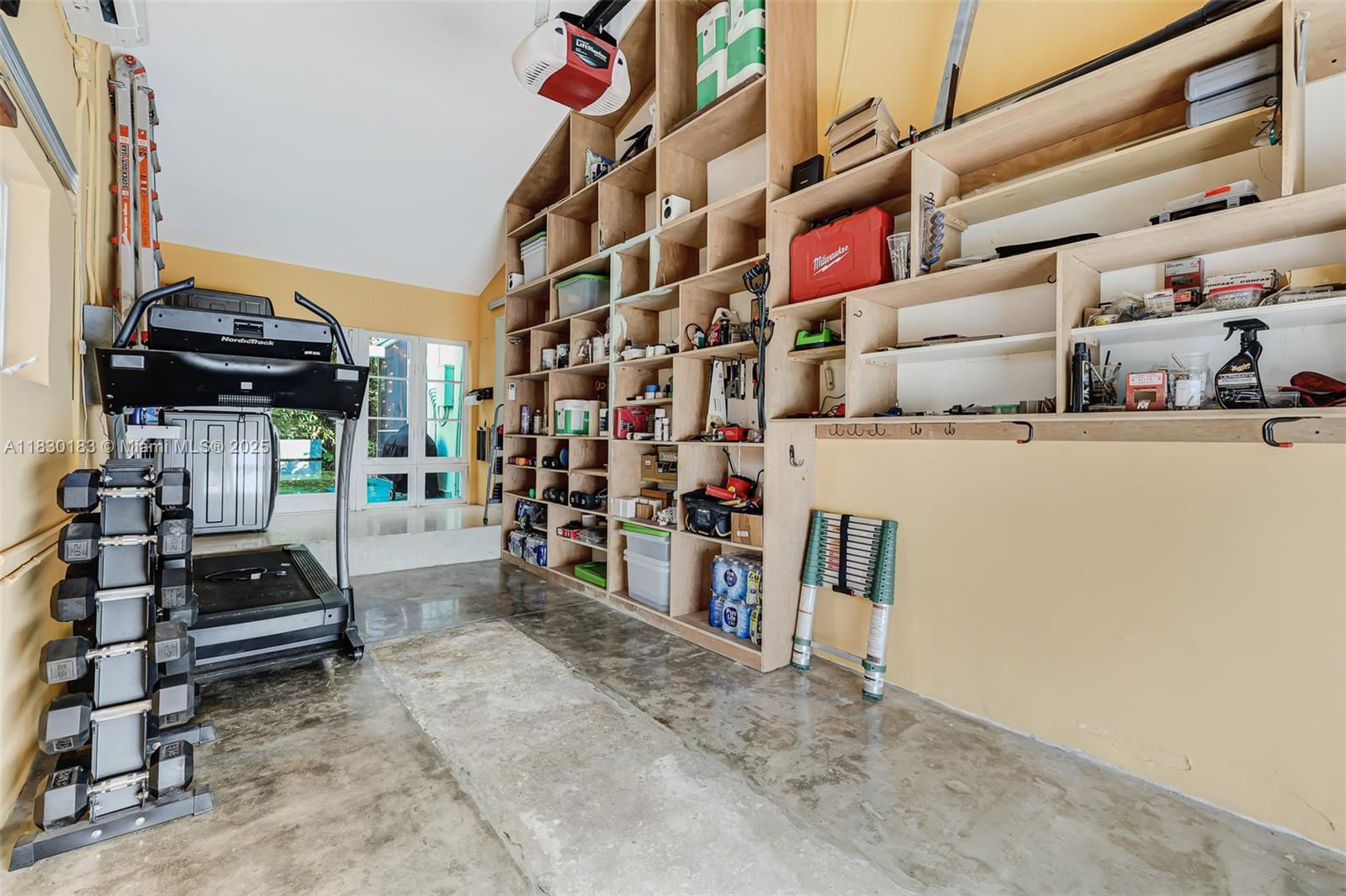 837 Espanola Way