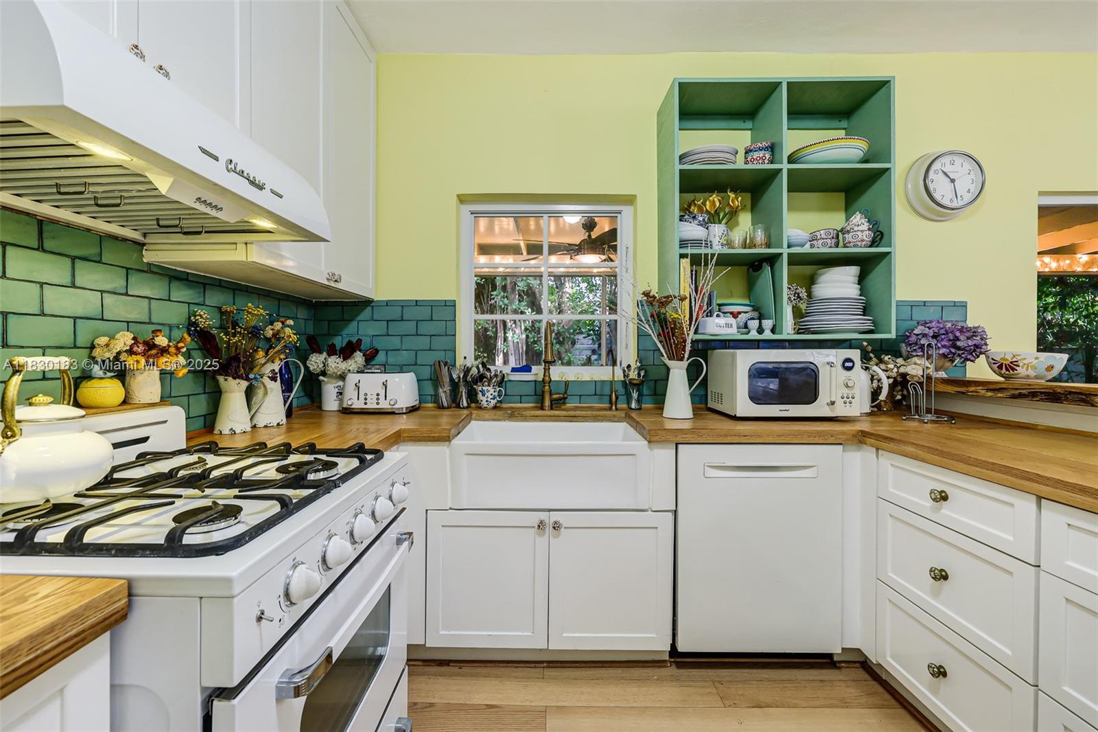 837 Espanola Way