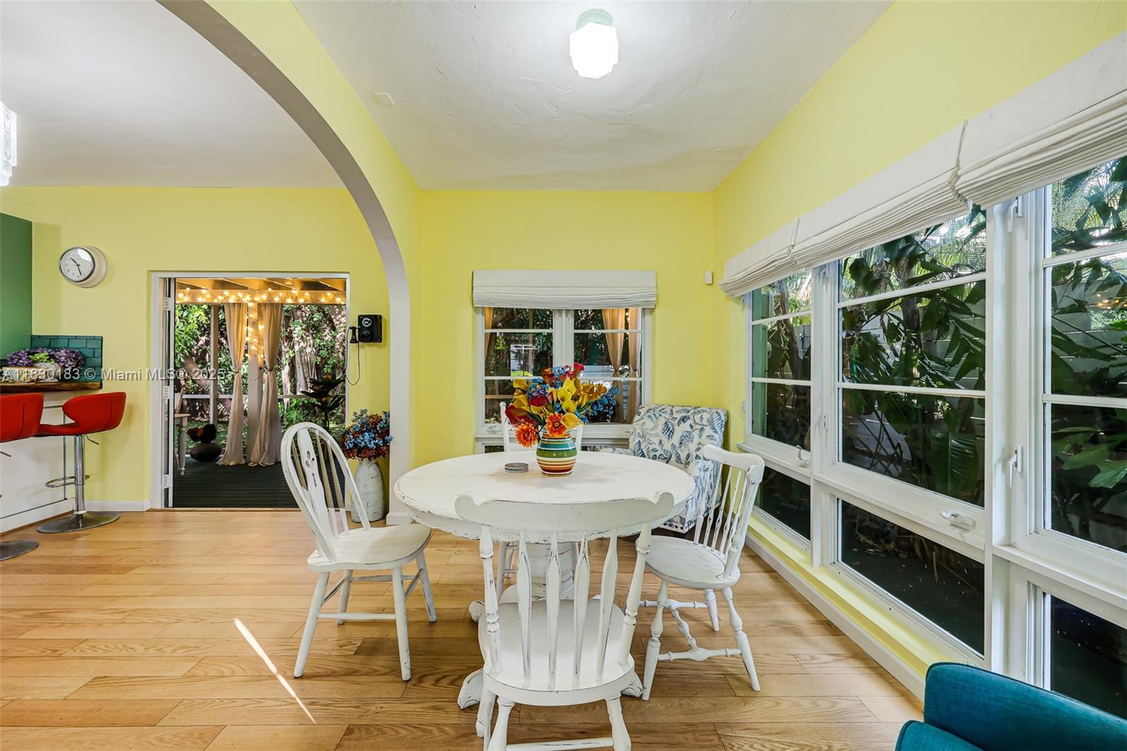 837 Espanola Way