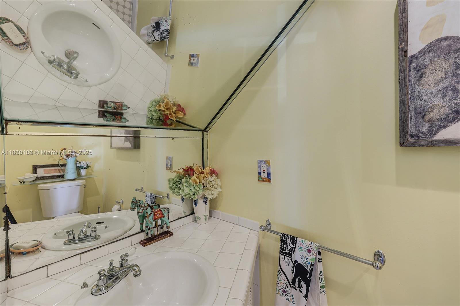 837 Espanola Way