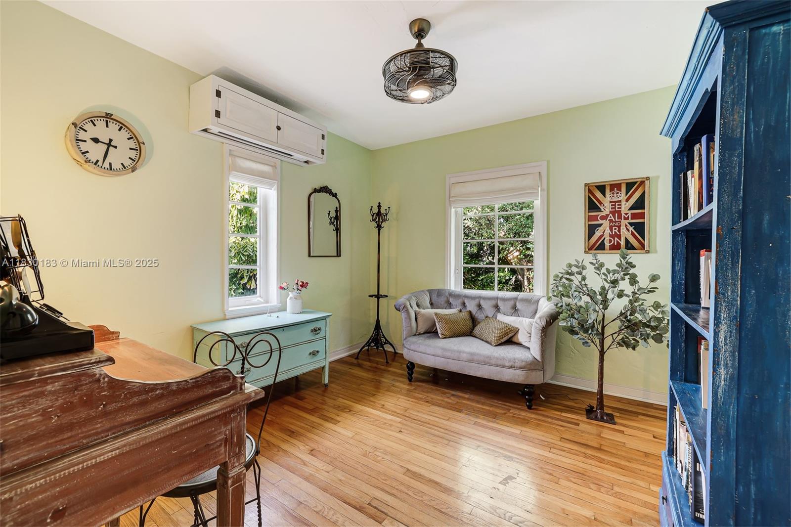 837 Espanola Way
