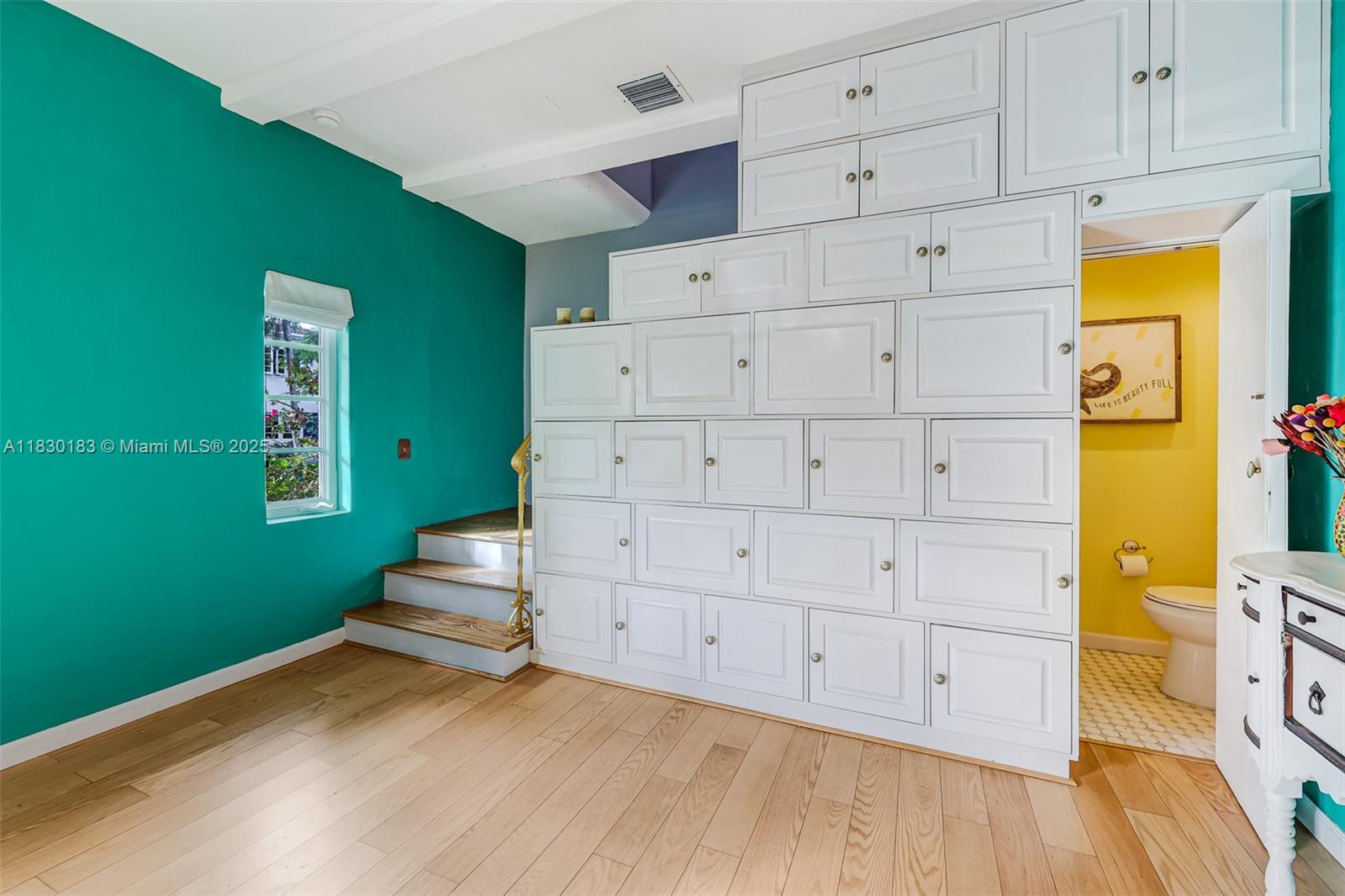 837 Espanola Way