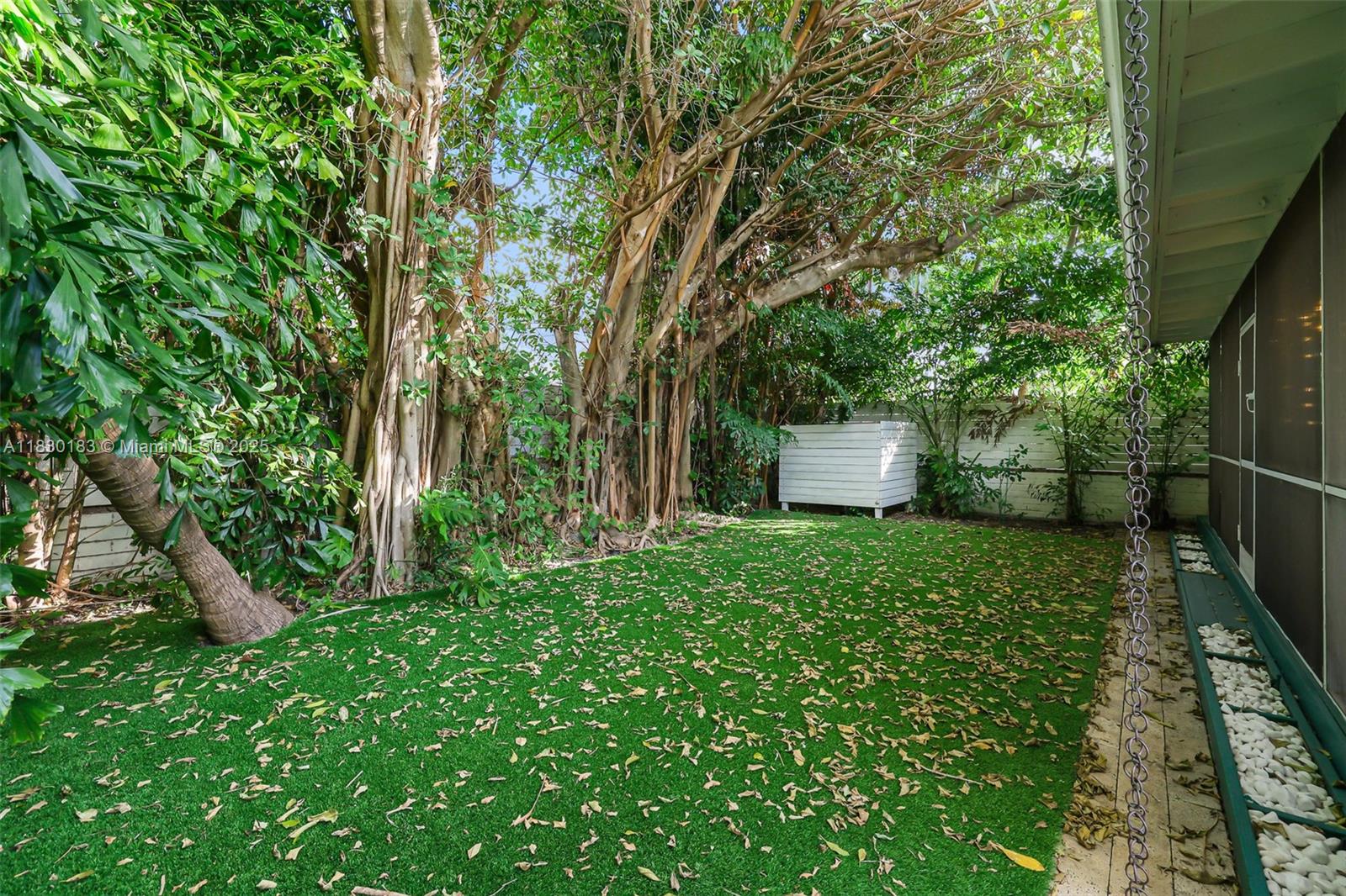 837 Espanola Way