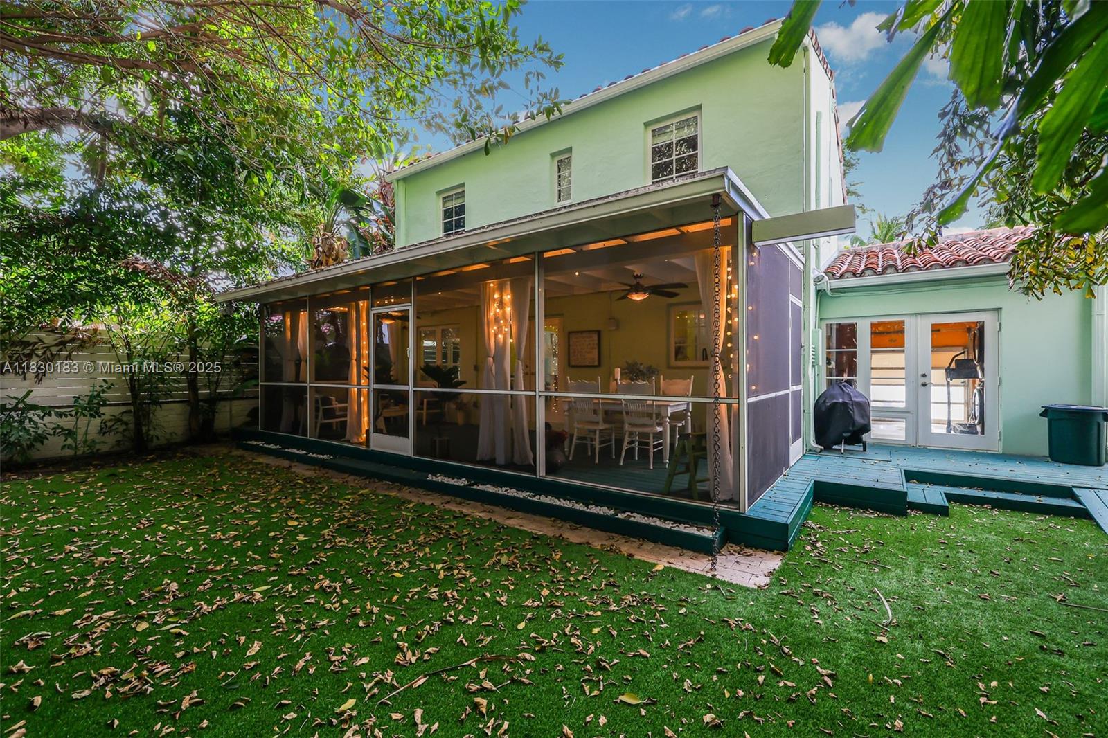837 Espanola Way