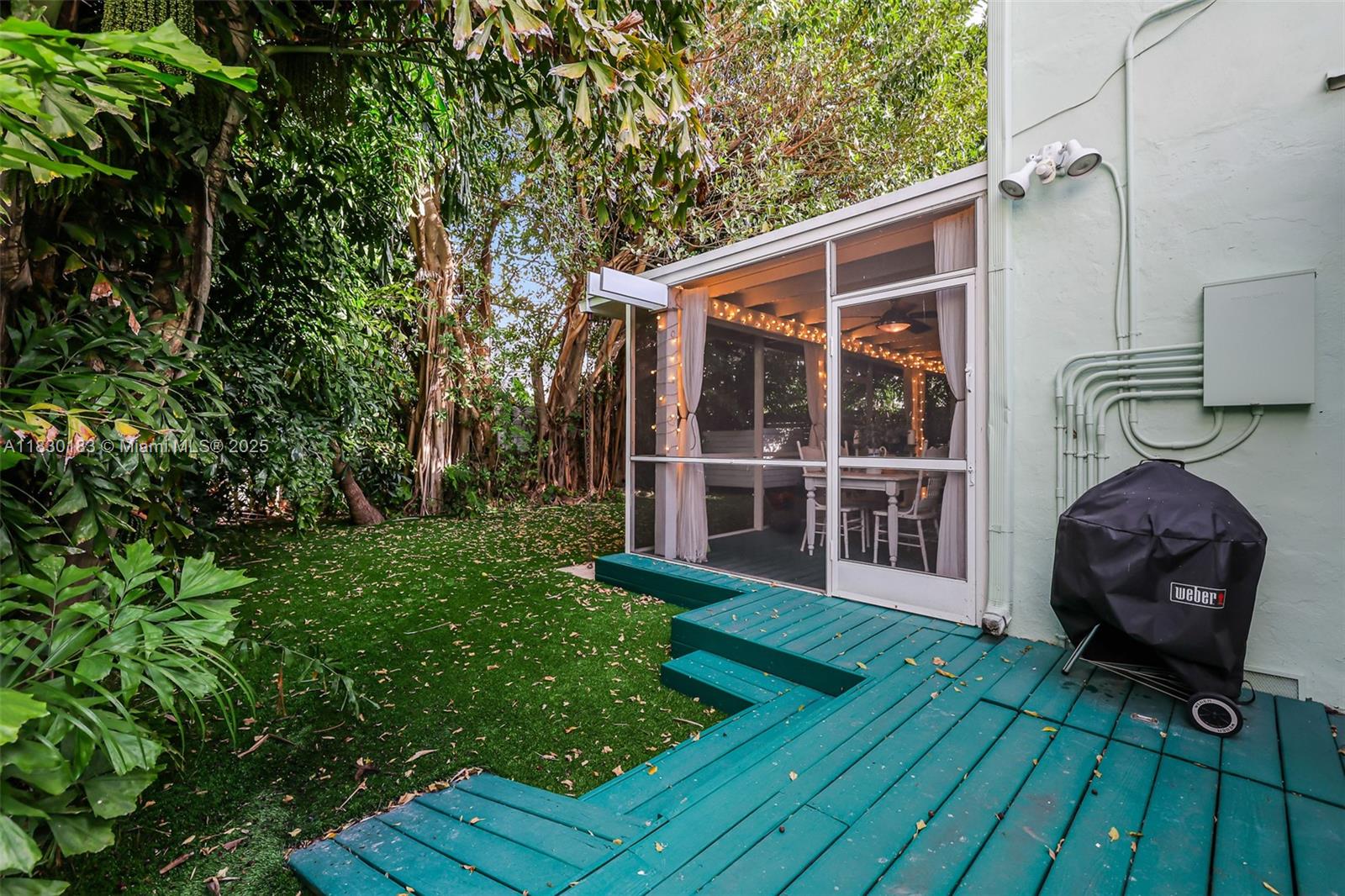 837 Espanola Way