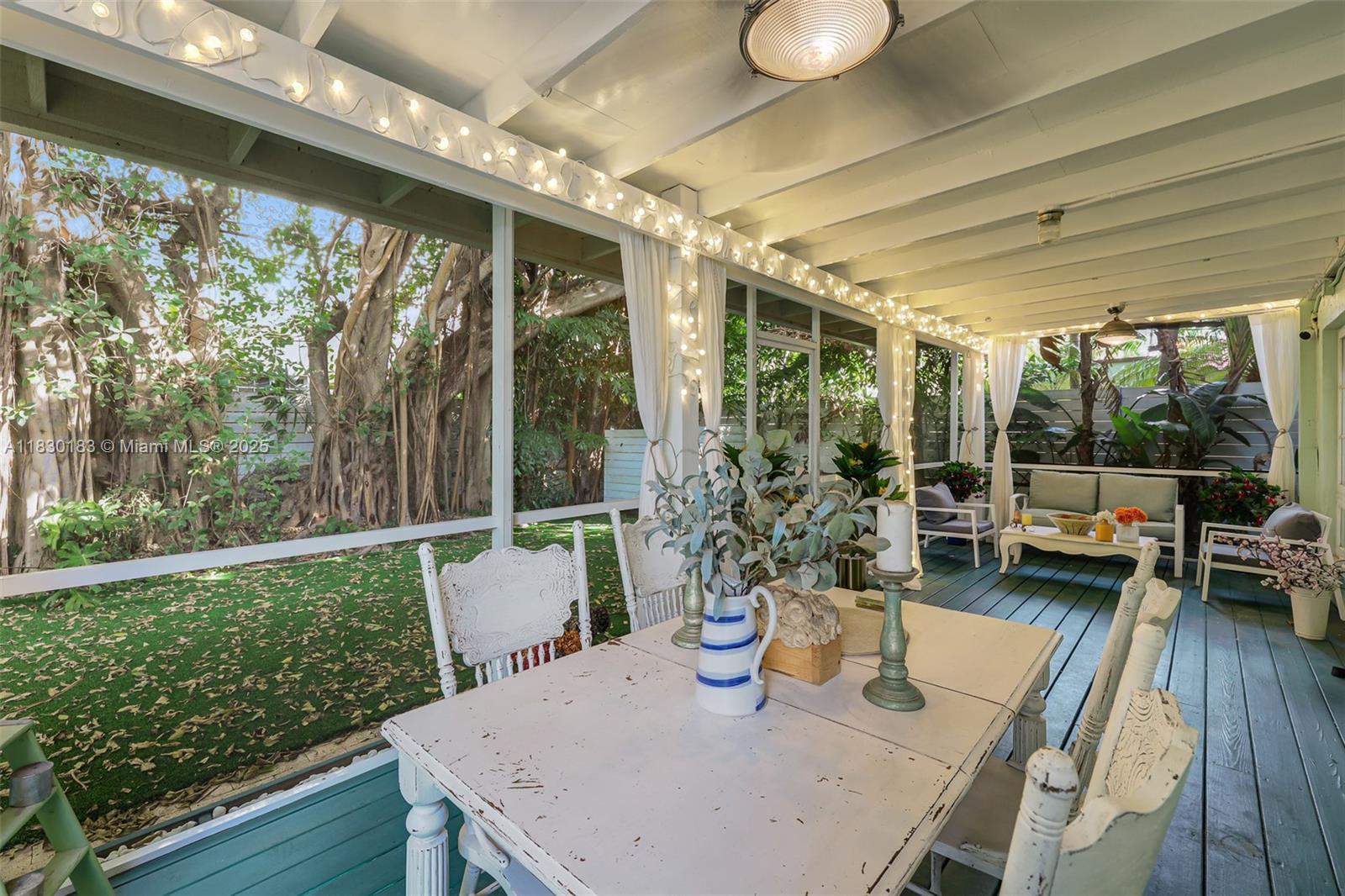 837 Espanola Way