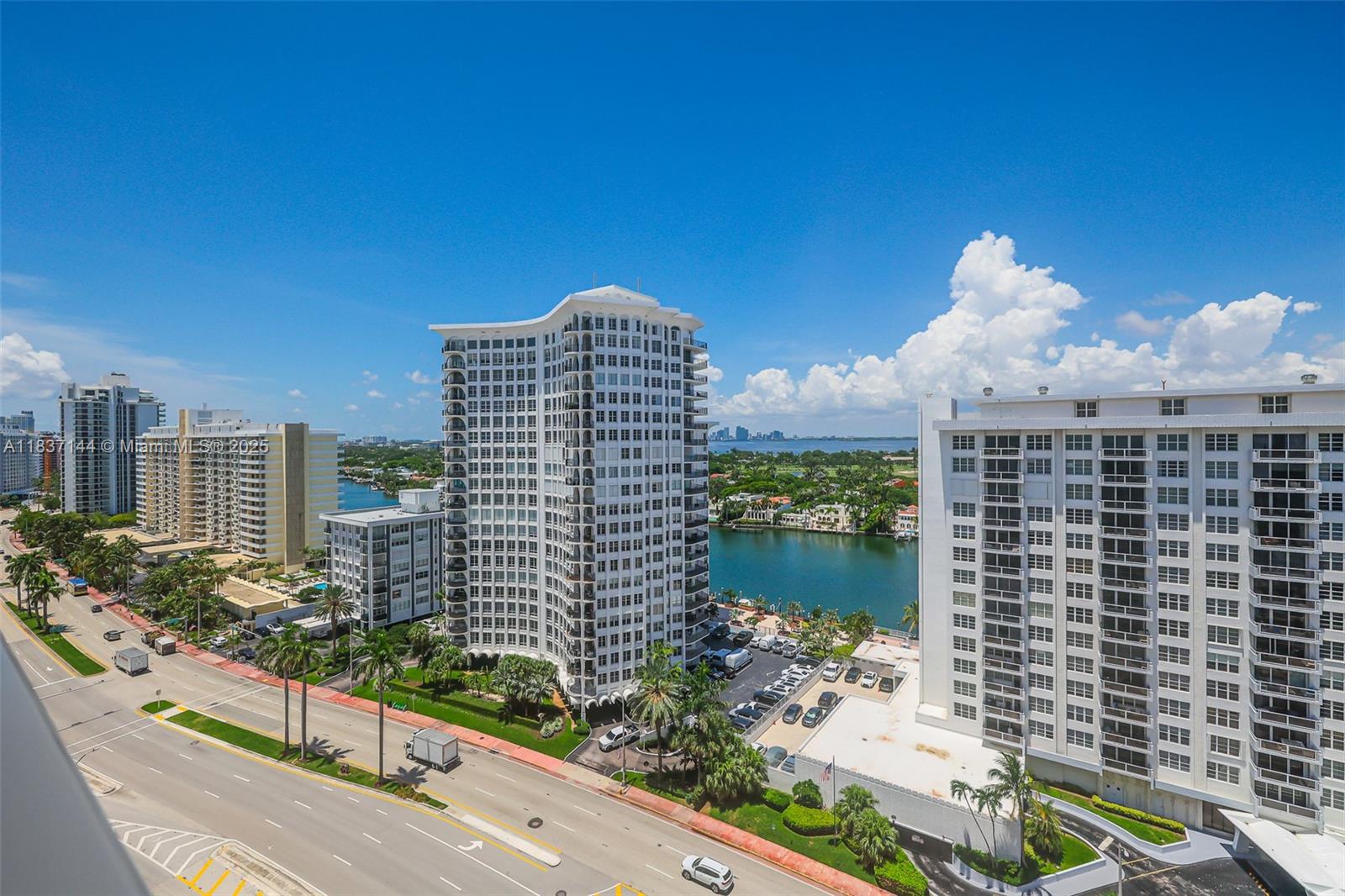 5701 Collins Ave # 1611