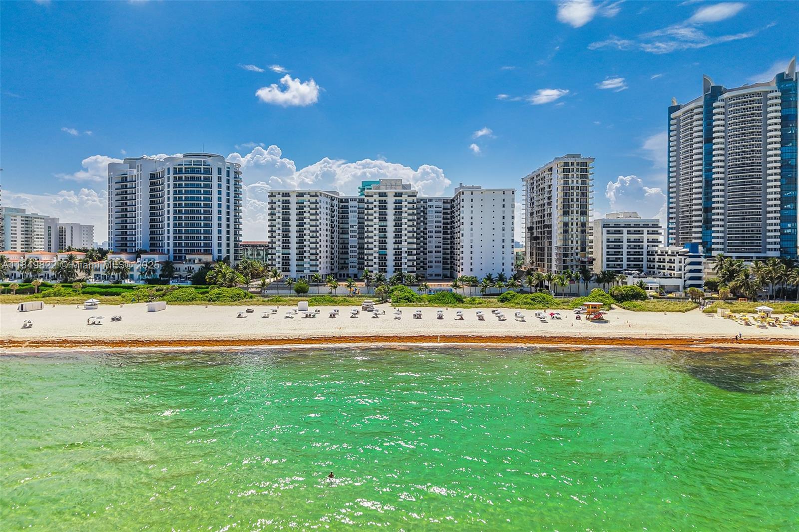 6039 Collins Ave # 936