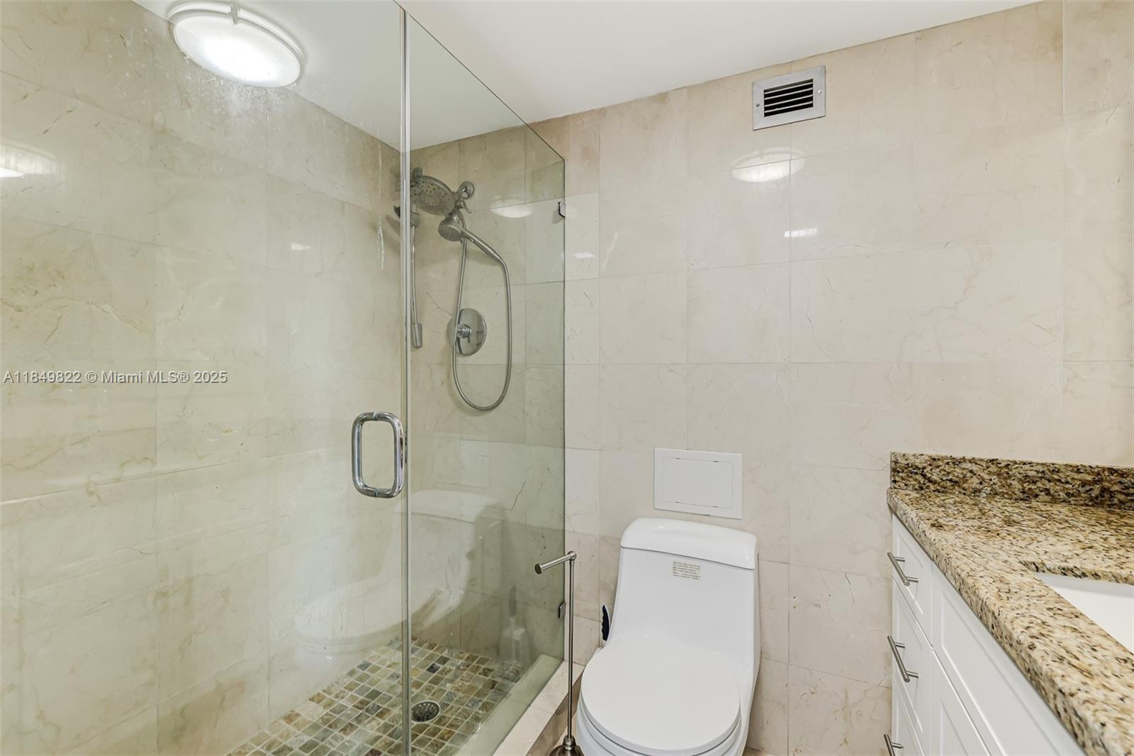6039 Collins Ave # 936