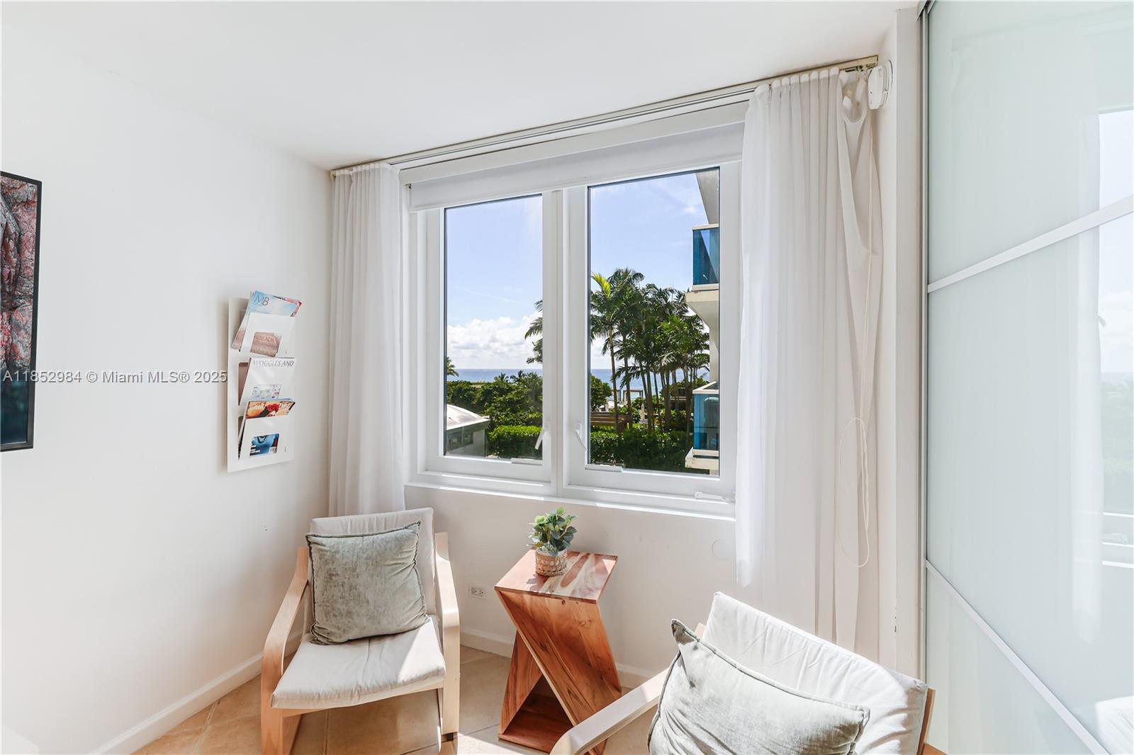 2301 Collins Ave # 523