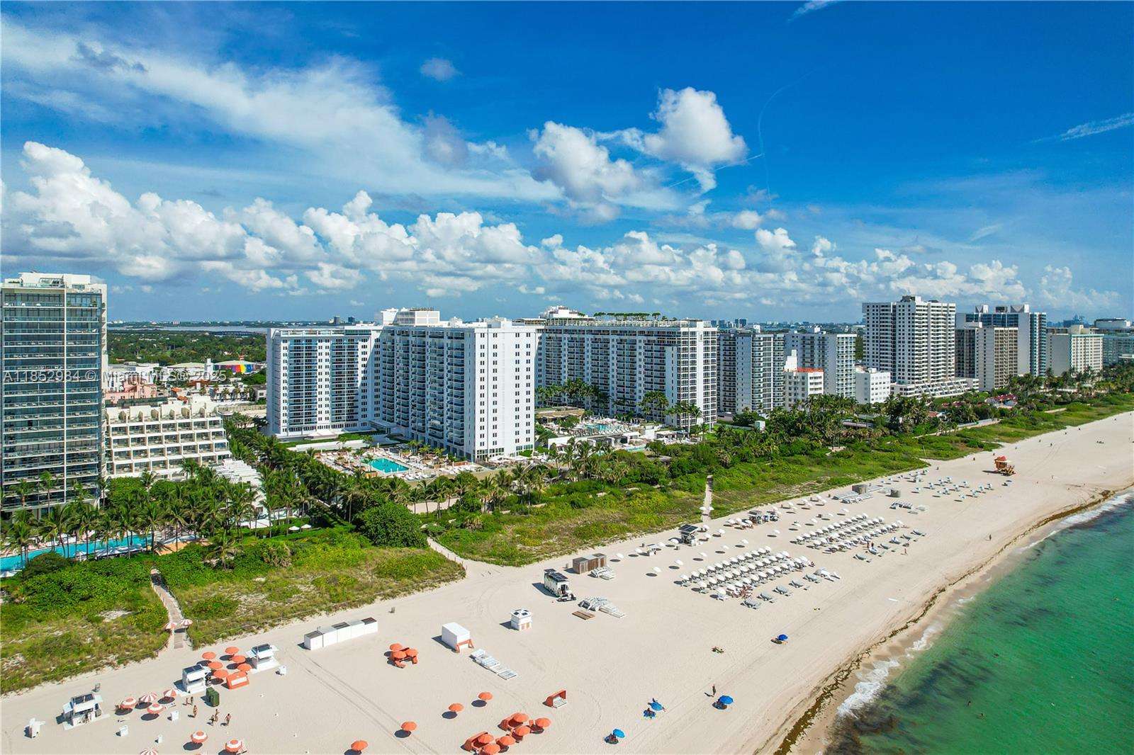 2301 Collins Ave # 523