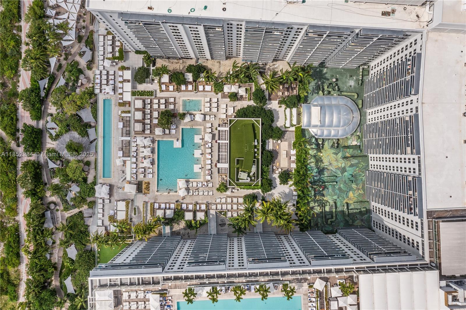 2301 Collins Ave # 523