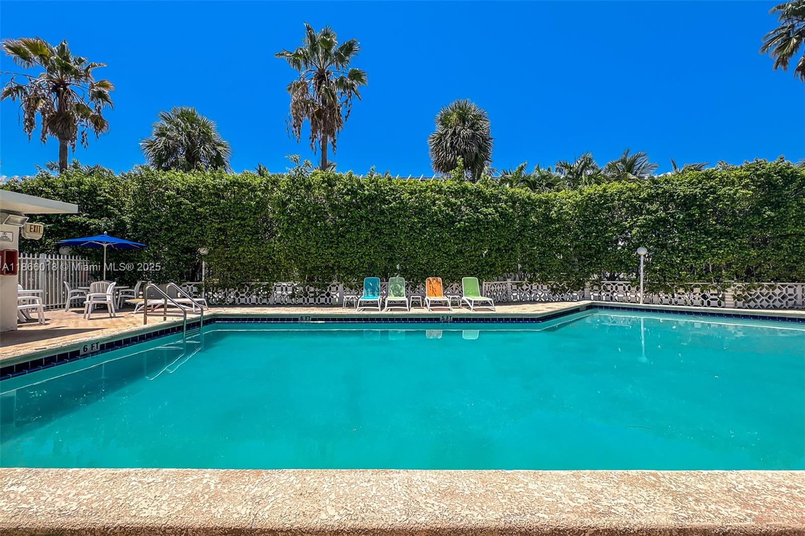 1881 Washington Ave # 4B