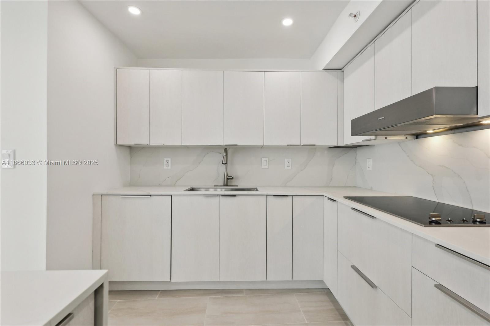 9 Island Ave # 1209