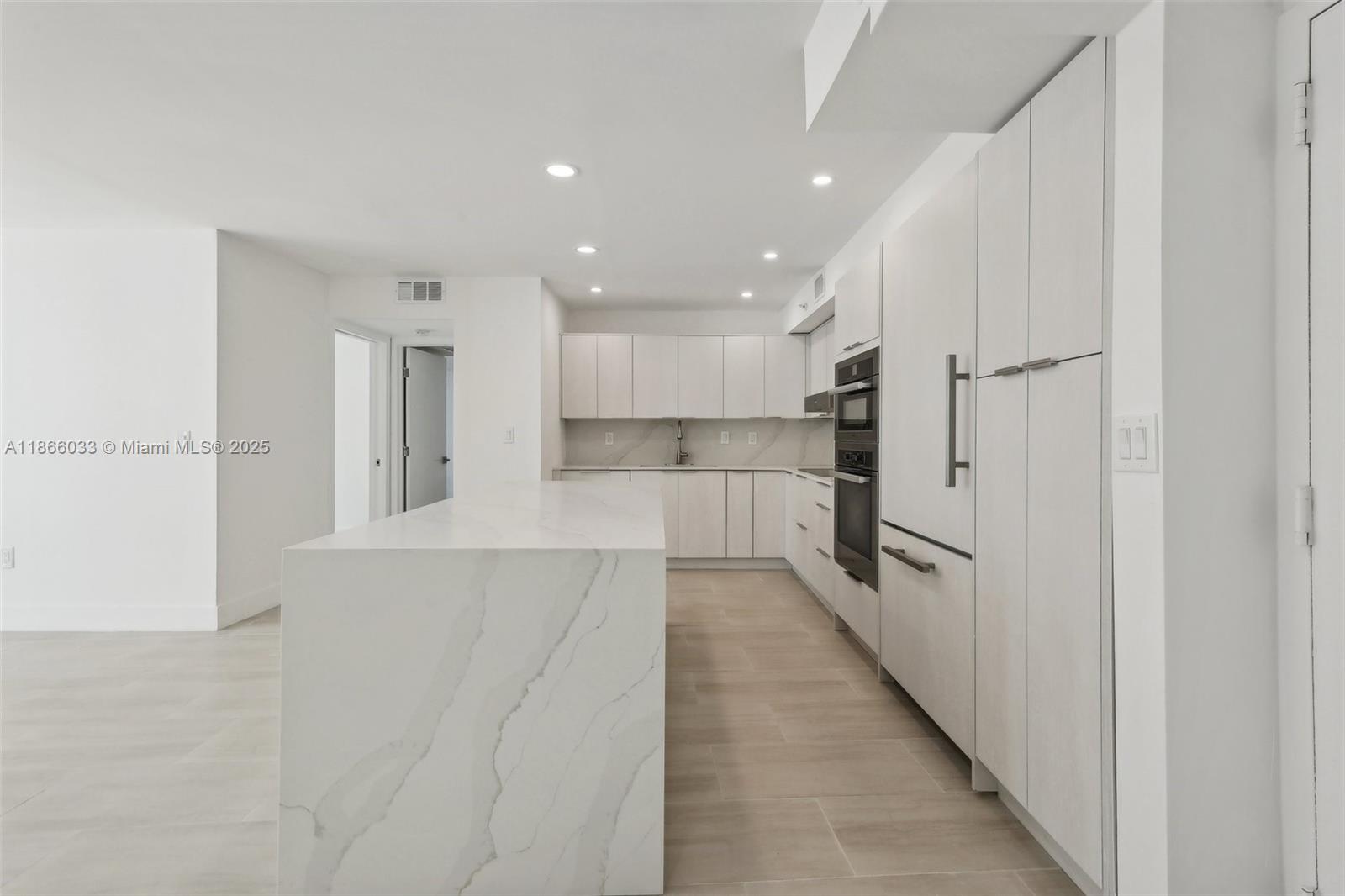 9 Island Ave # 1209