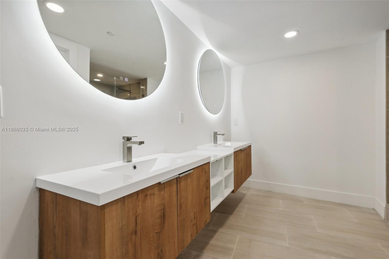 9 Island Ave # 1209
