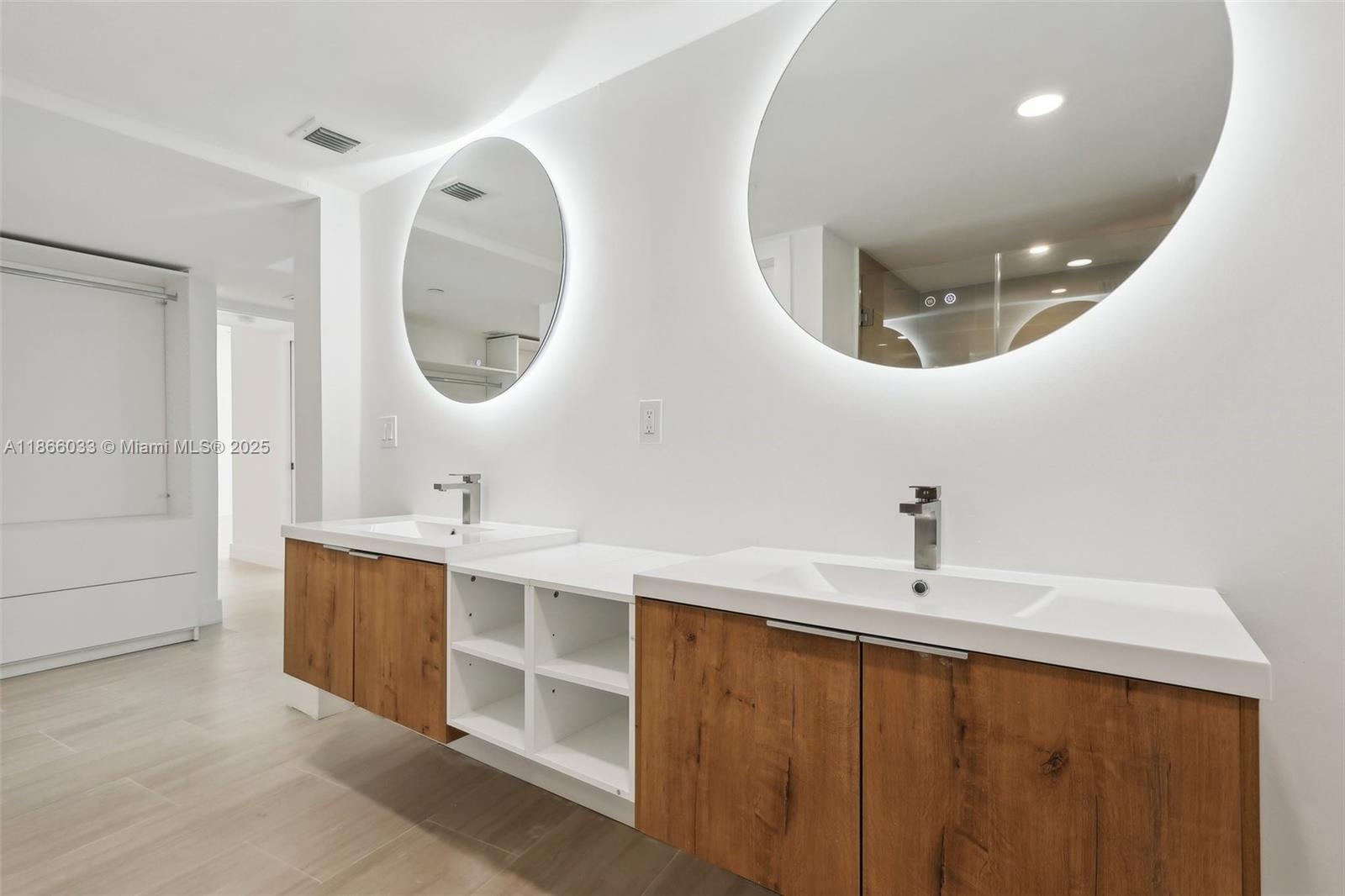 9 Island Ave # 1209