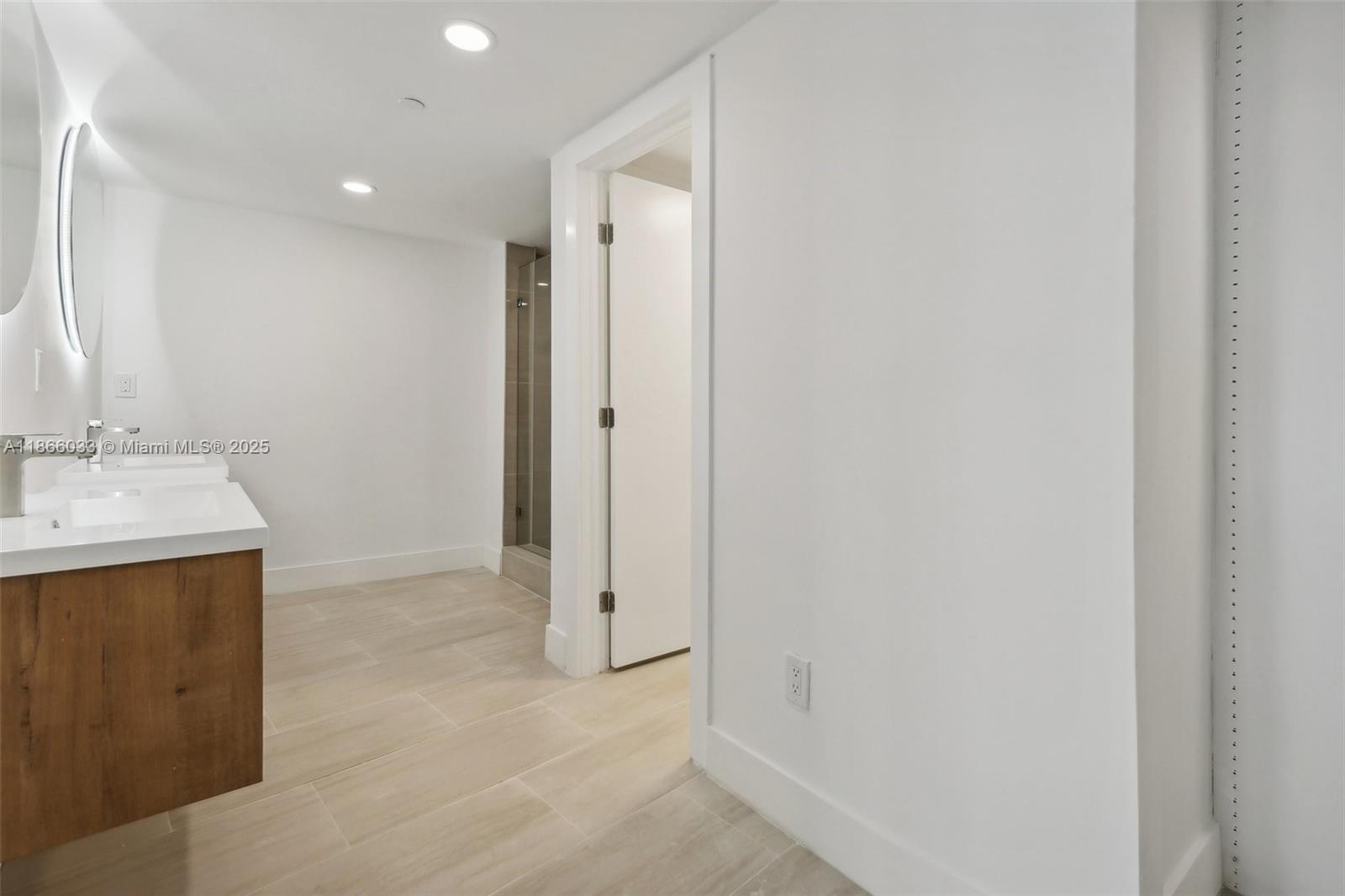 9 Island Ave # 1209