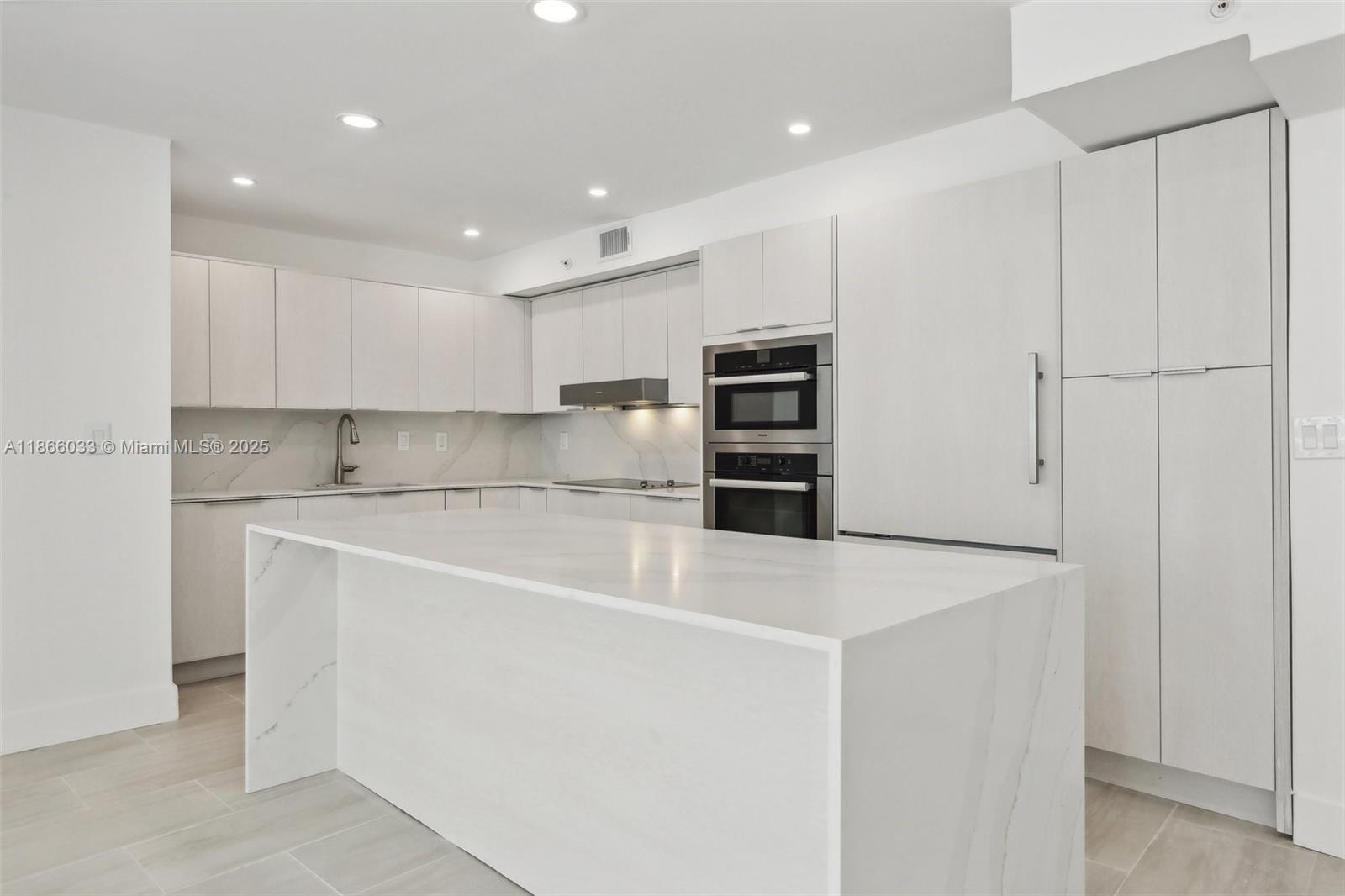 9 Island Ave # 1209
