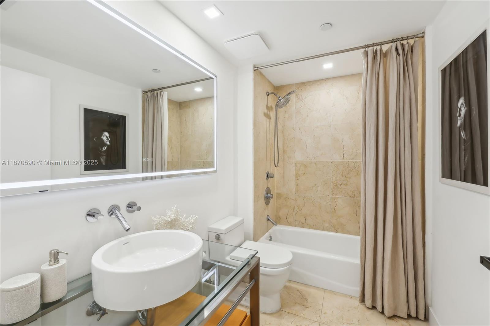 6000 Collins Ave # 304