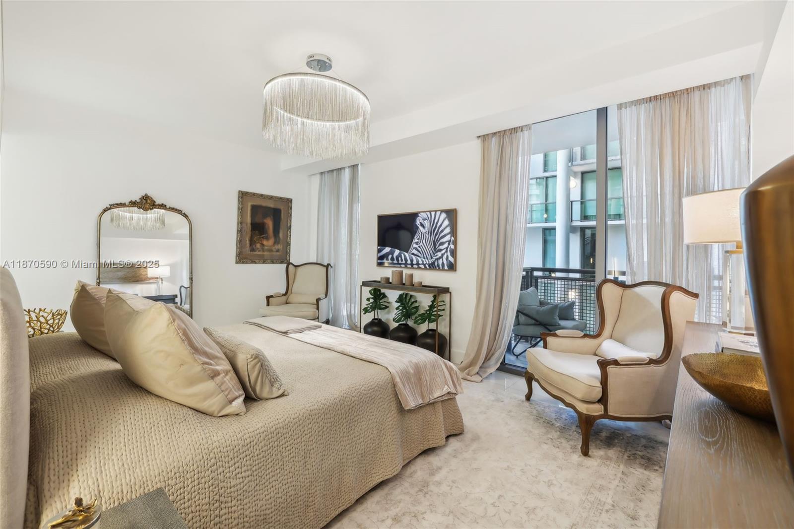 6000 Collins Ave # 304
