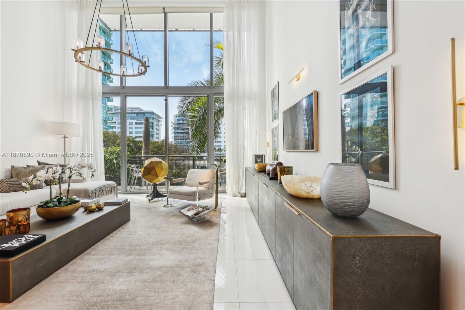 6000 Collins Ave # 304