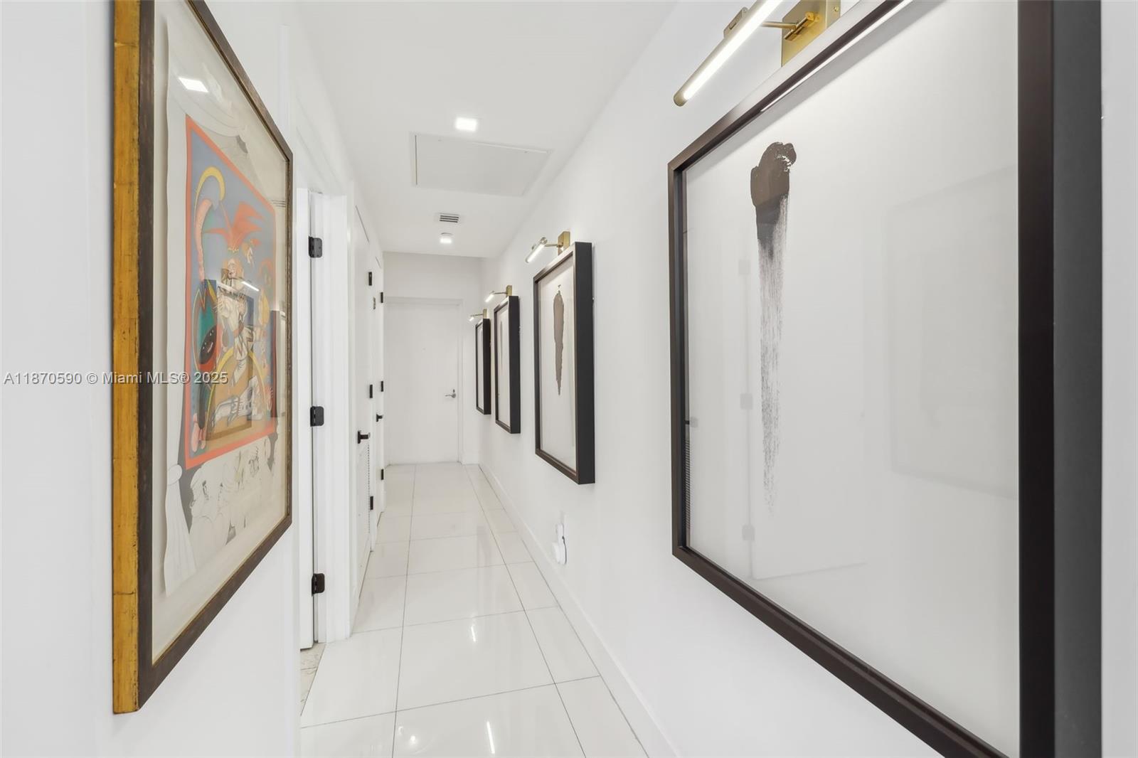6000 Collins Ave # 304