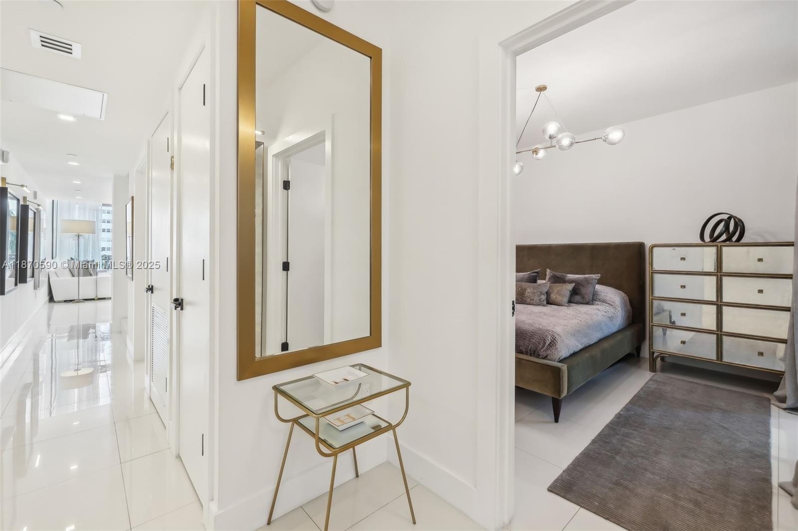 6000 Collins Ave # 304